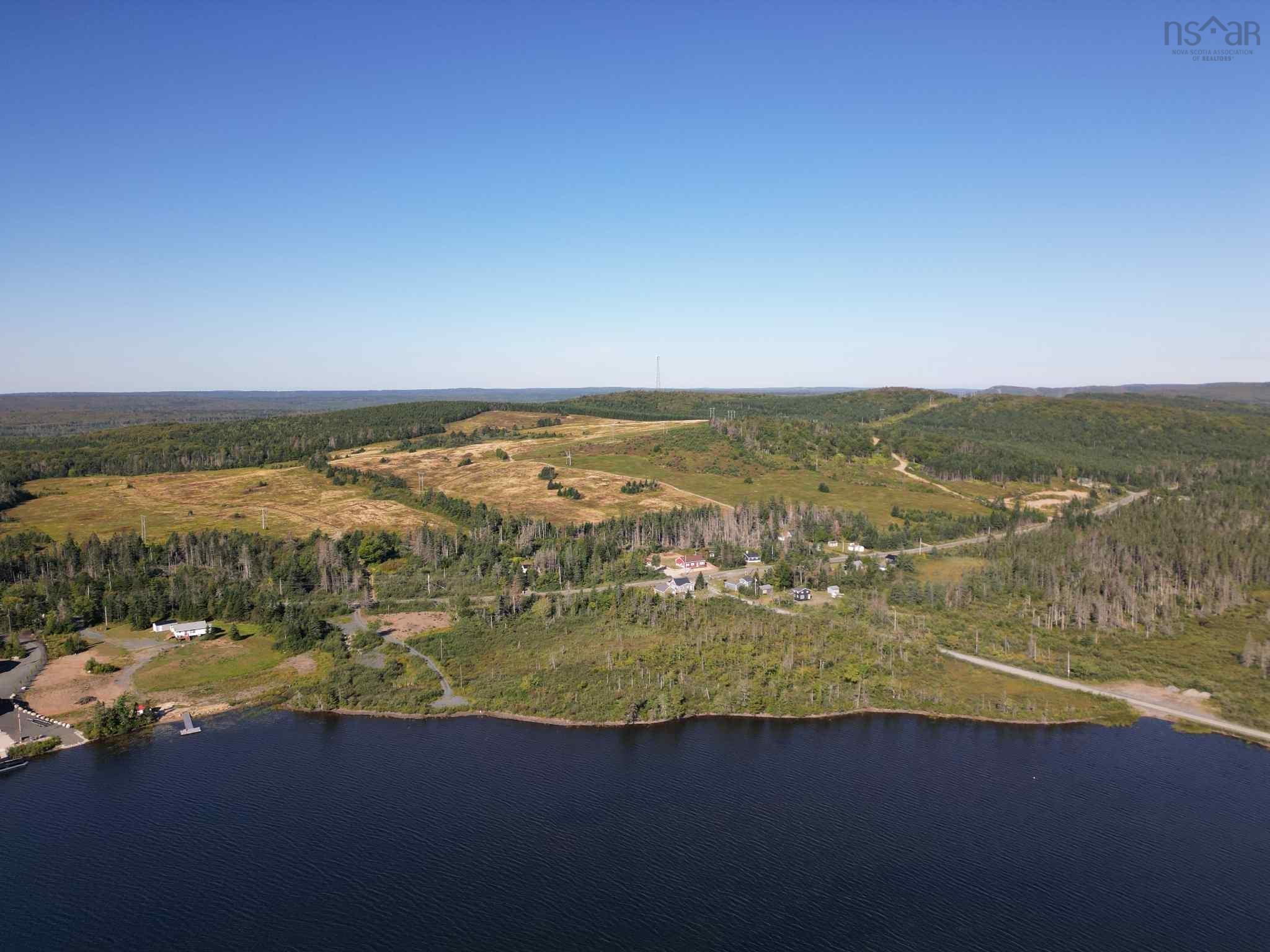 $299,900.00: 12 Lakeside Lane, Sutherland Lake