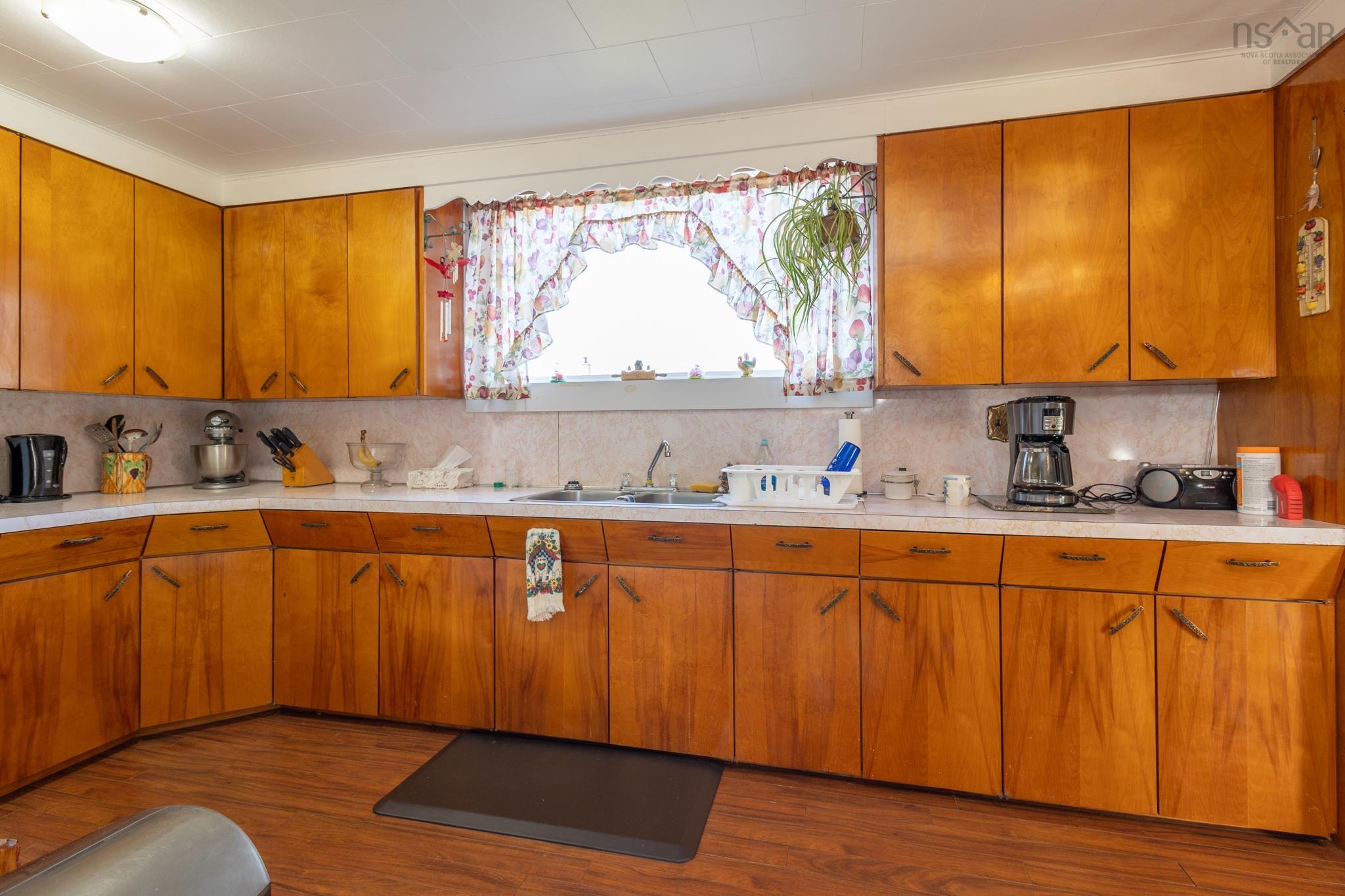 $199,000.00: 2652 Highway 334, Wedgeport