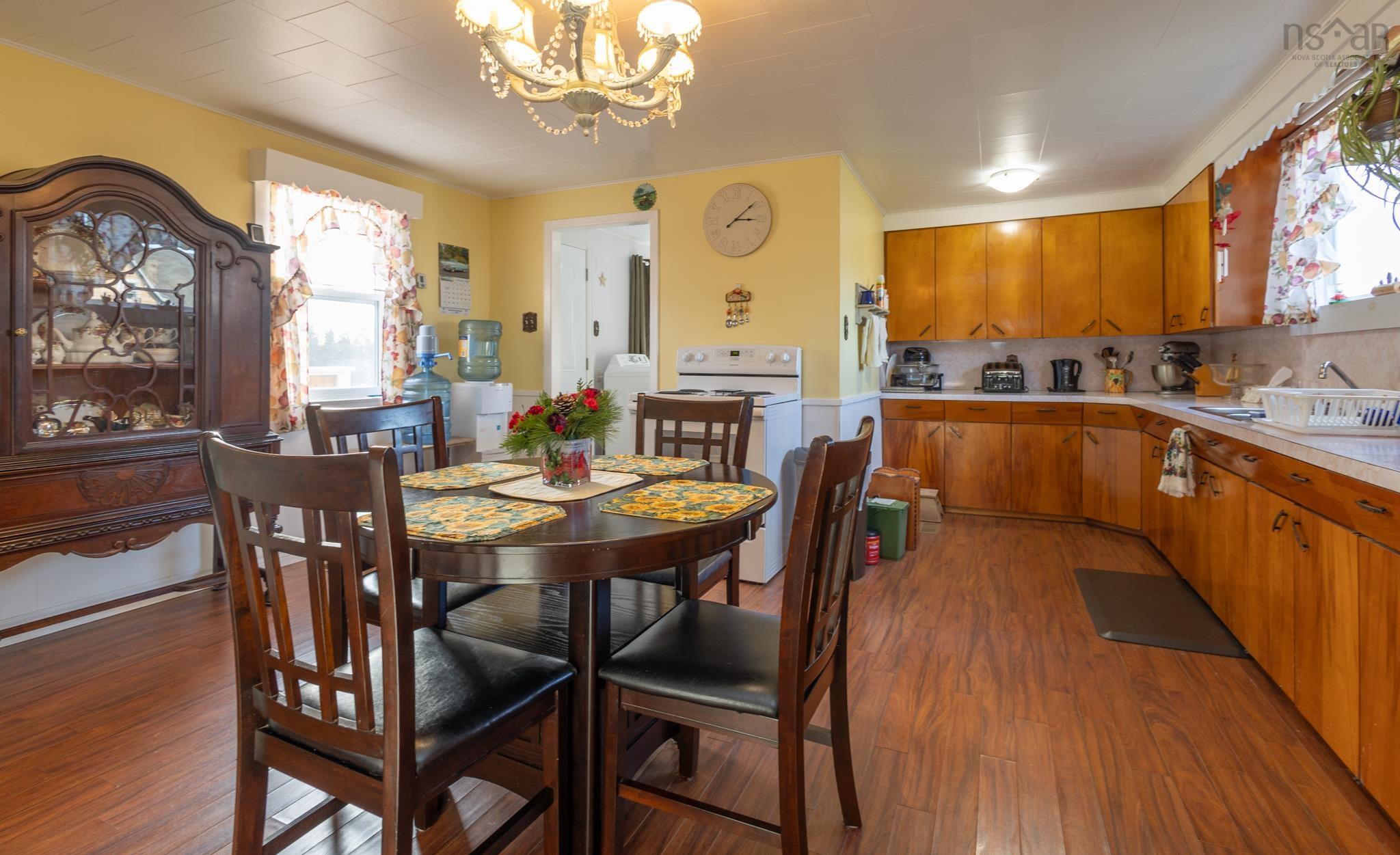 $199,000.00: 2652 Highway 334, Wedgeport