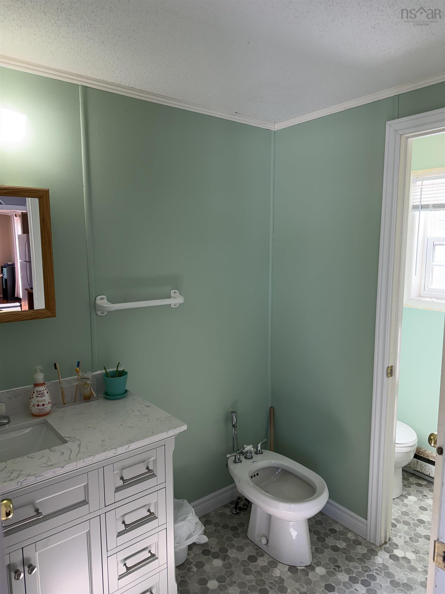 $174,500.00: 7 Cedarwood Ave, Lower South River