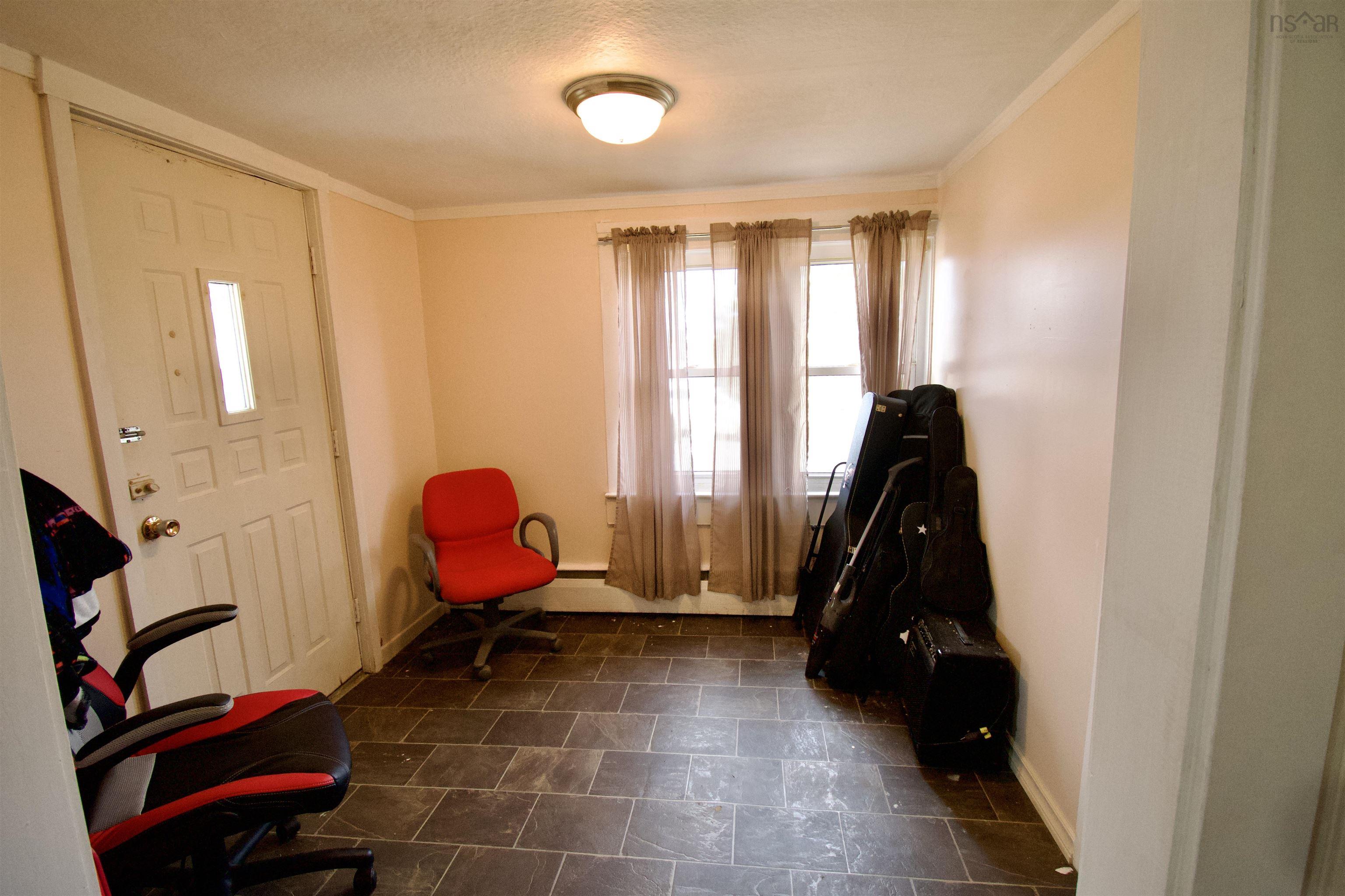 $215,000.00: 35 West Street, Digby