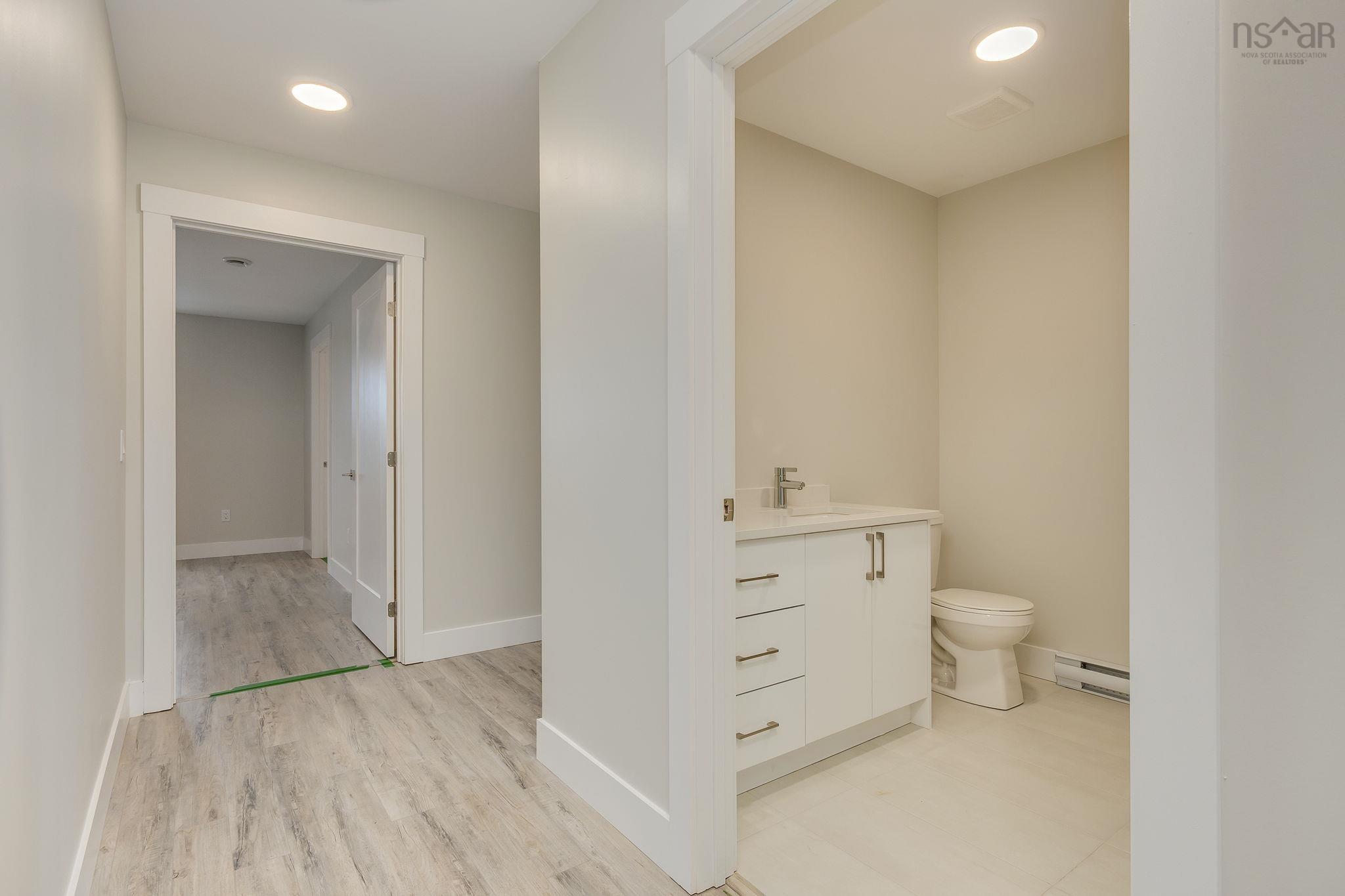 $809,900.00: 2039 119 Flatrock Crescent, Beechville