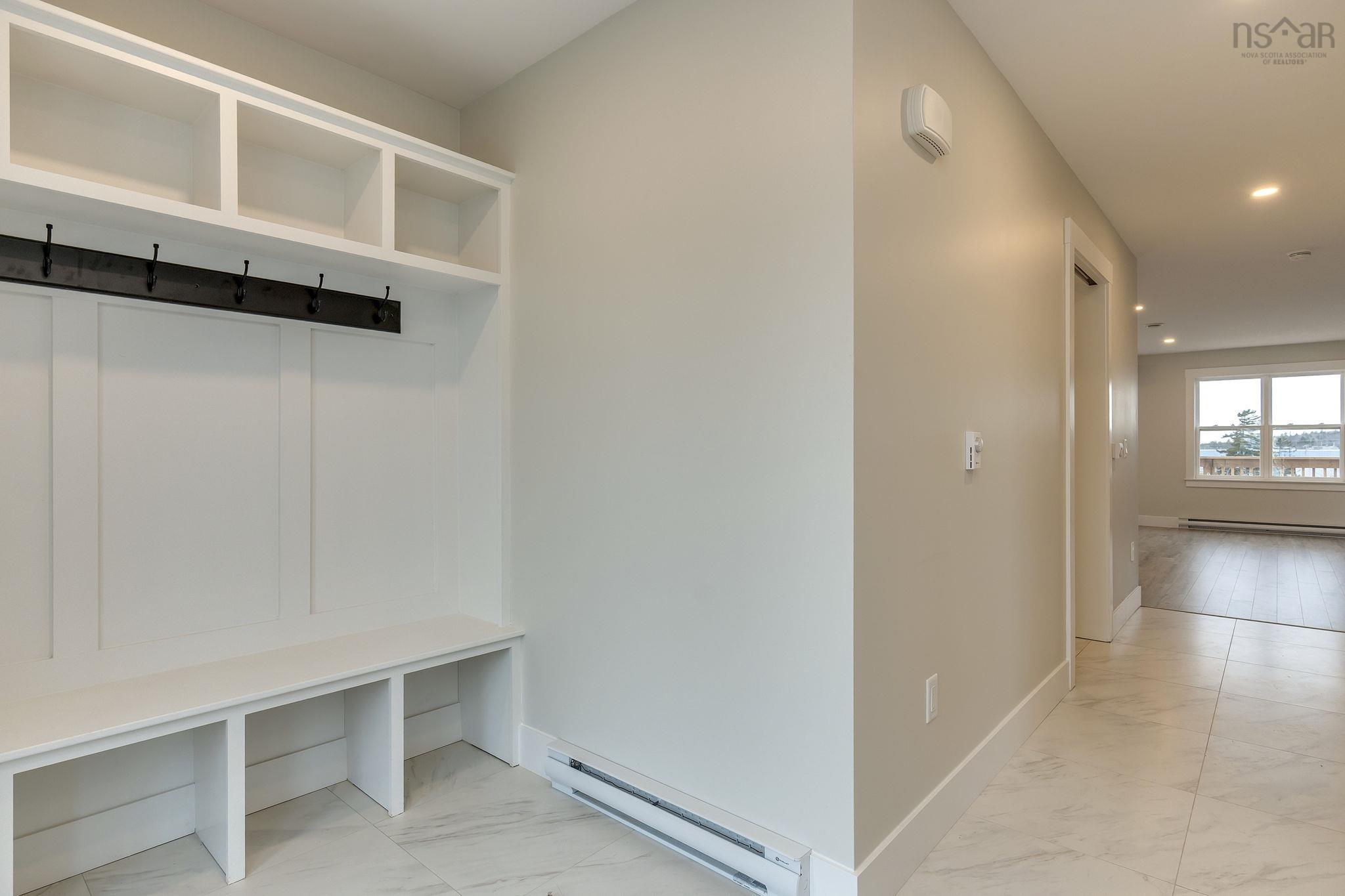 $809,900.00: 2039 119 Flatrock Crescent, Beechville