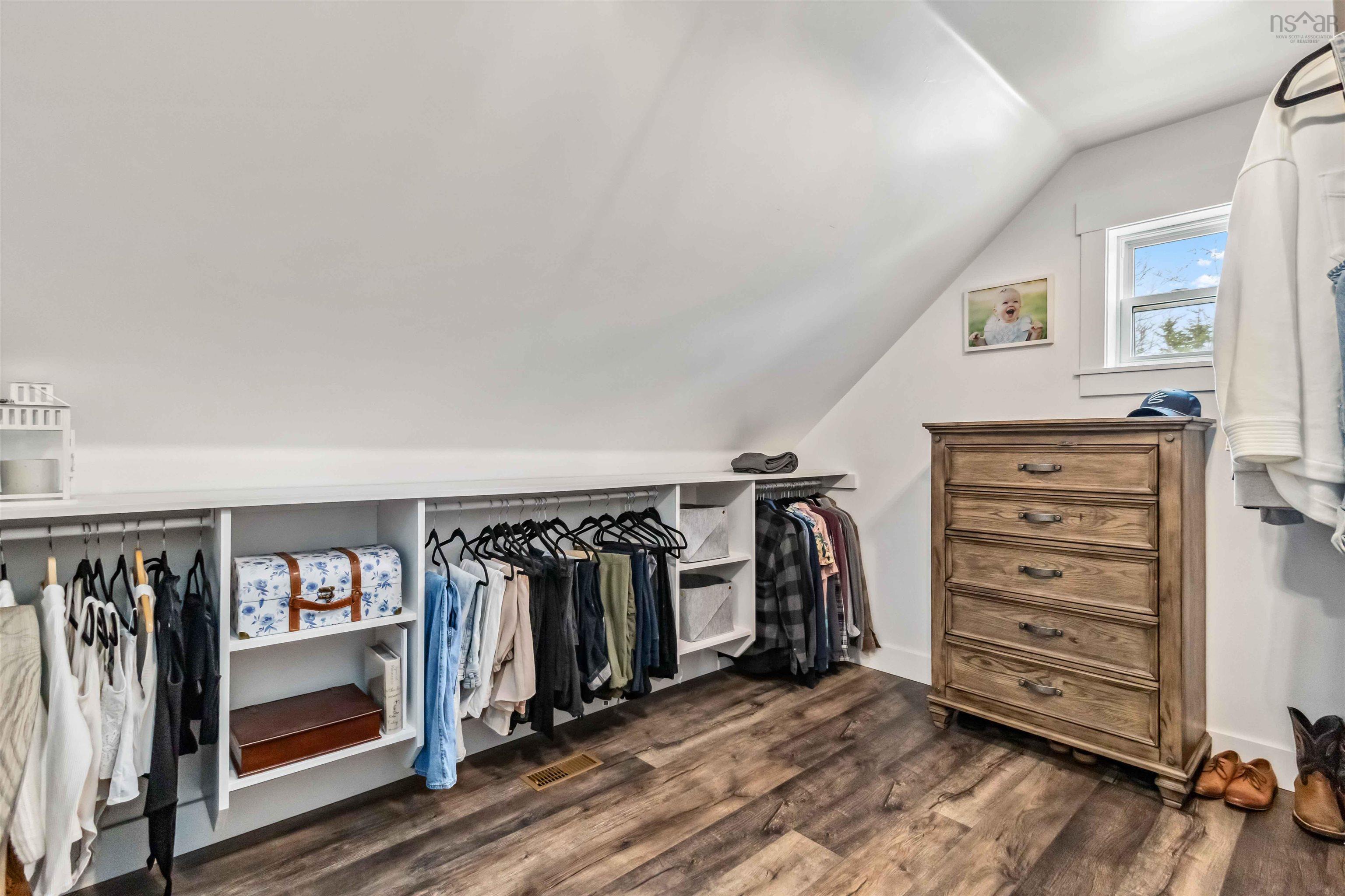 $1,125,000.00: 43 Alderberry Lane, Upper Tantallon