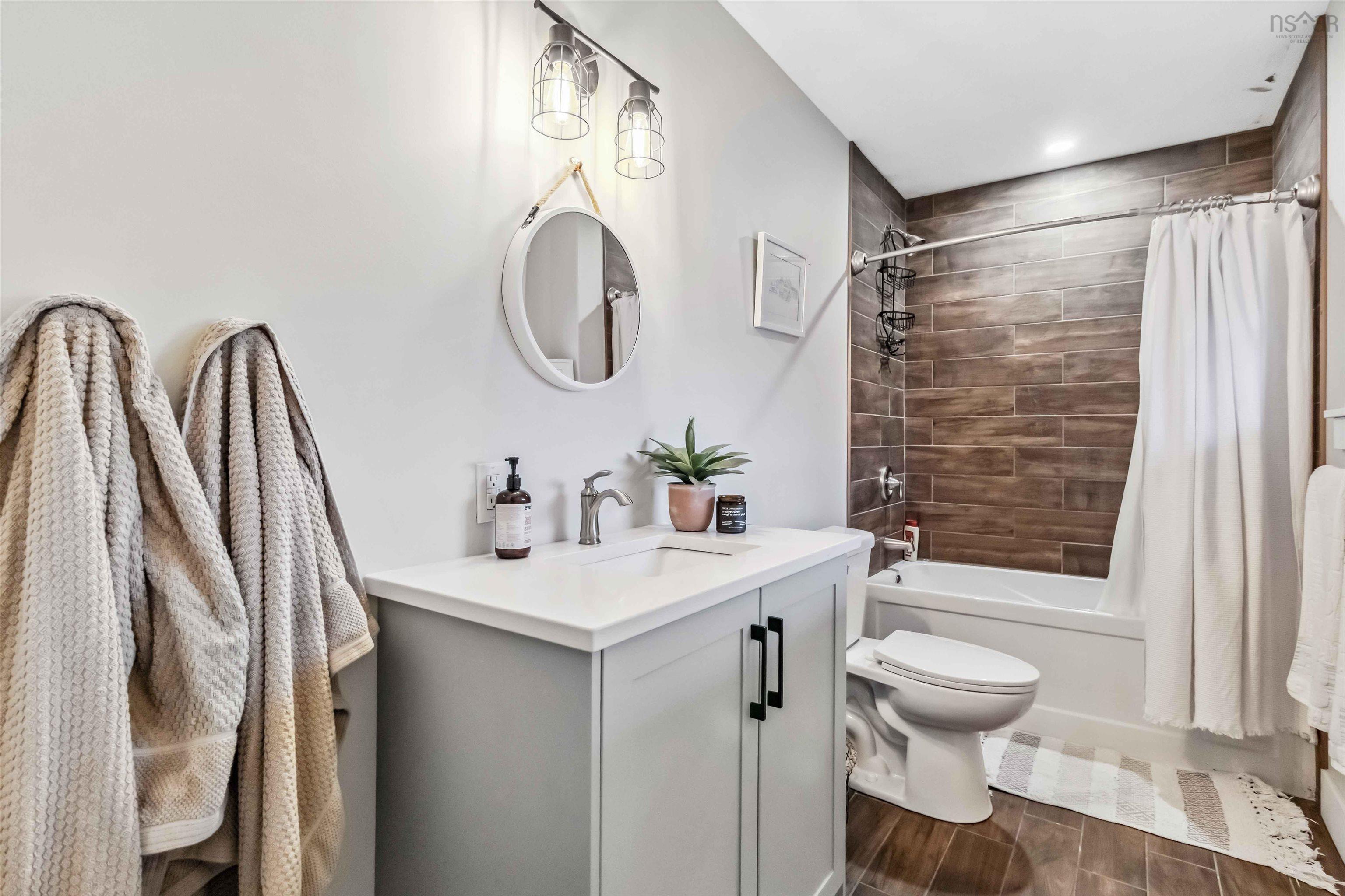 $1,125,000.00: 43 Alderberry Lane, Upper Tantallon