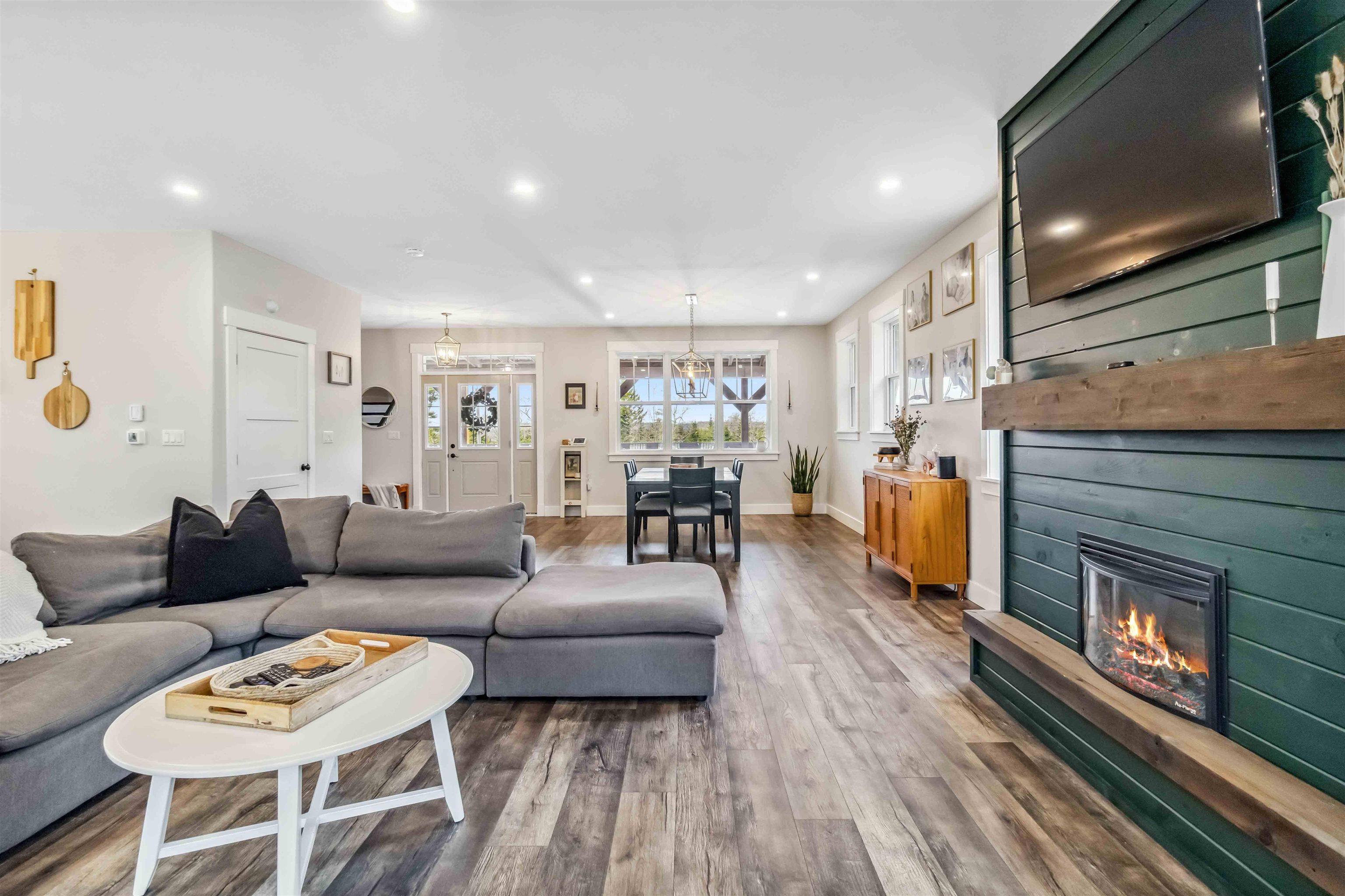 $1,125,000.00: 43 Alderberry Lane, Upper Tantallon