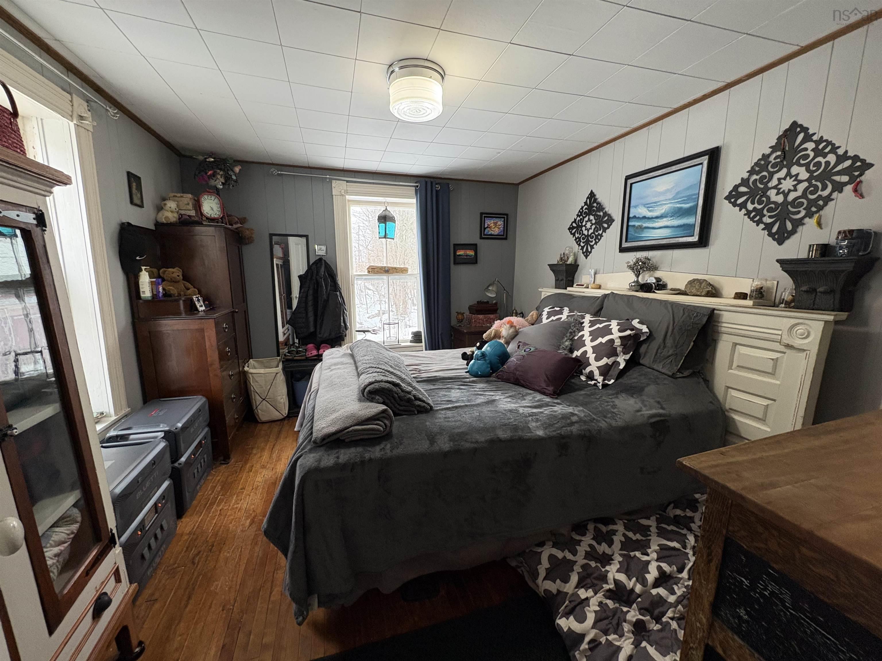 $249,000.00: 535 East River East Side Road, Glencoe