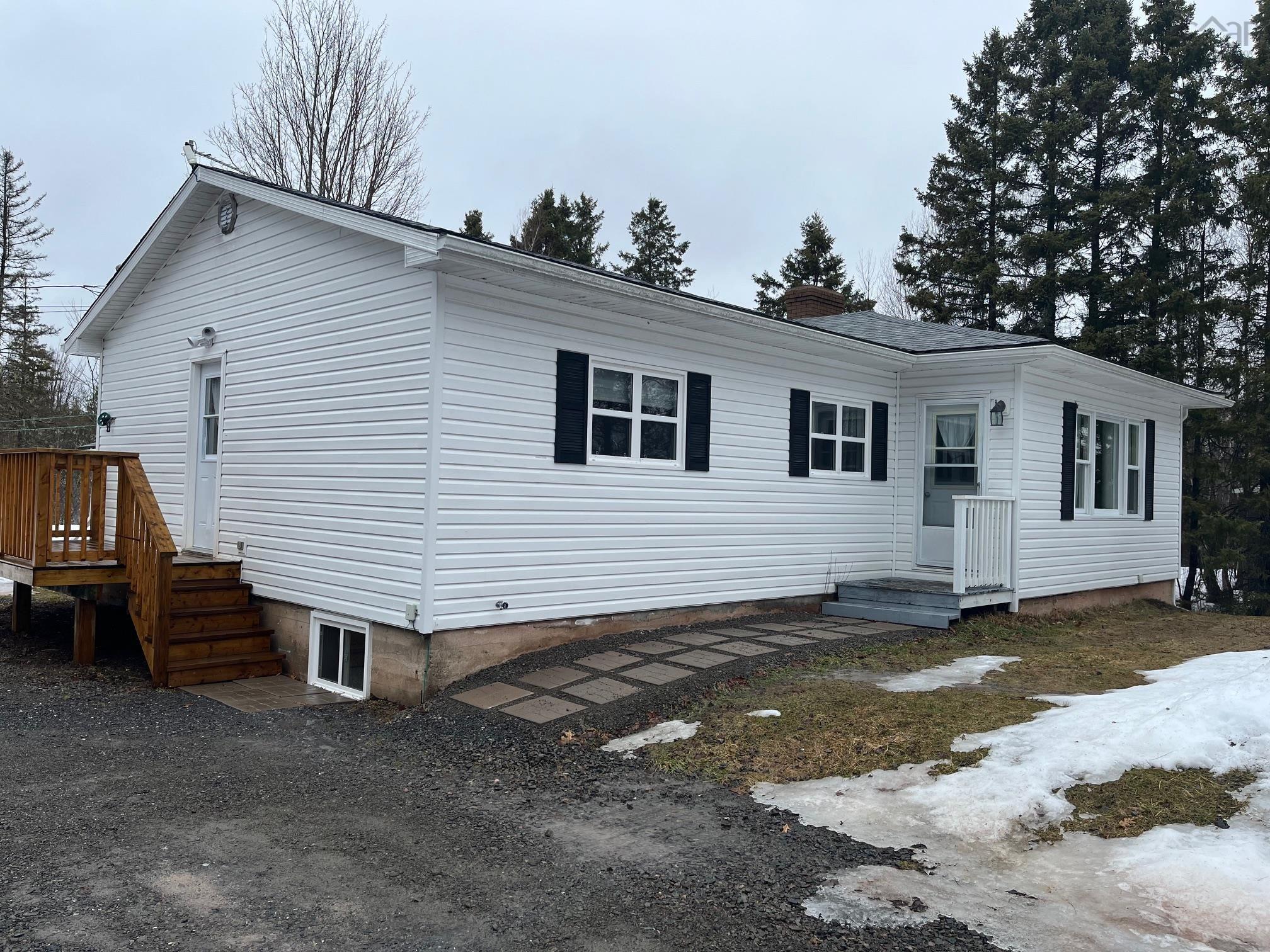 $300,000.00: 3615-3621 Gairloch road Union Centre NS Road, Union Centre