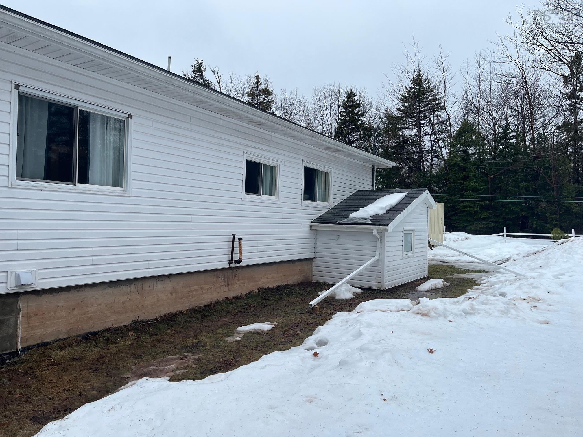 $300,000.00: 3615-3621 Gairloch road Union Centre NS Road, Union Centre