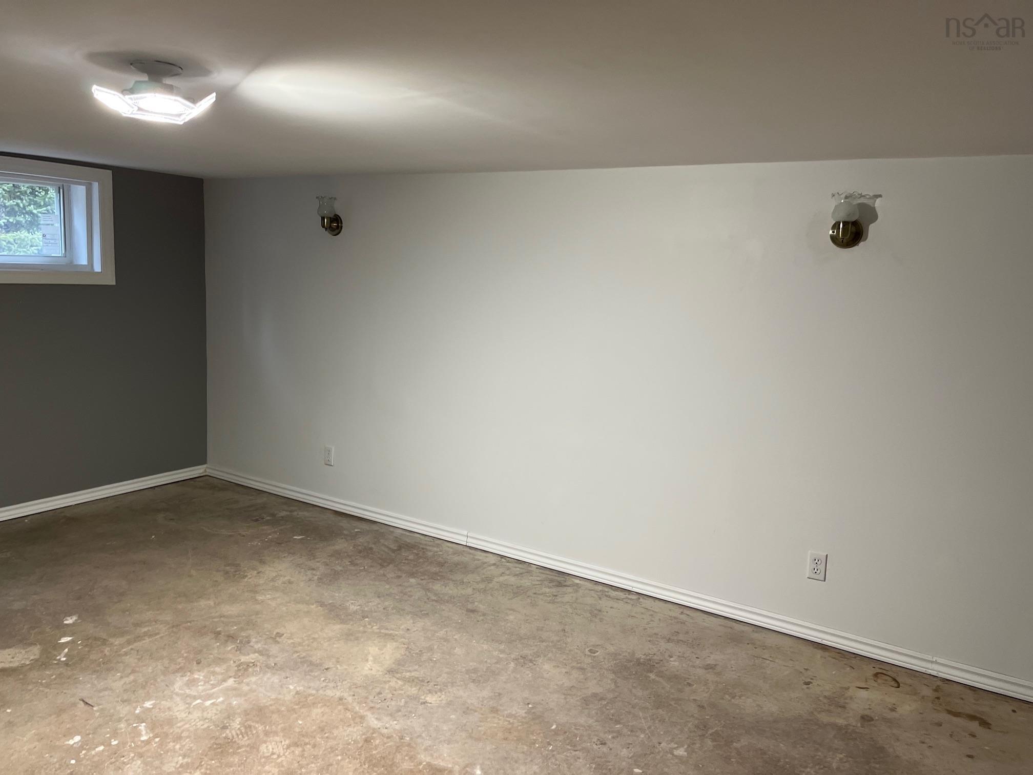 $300,000.00: 3615-3621 Gairloch road Union Centre NS Road, Union Centre