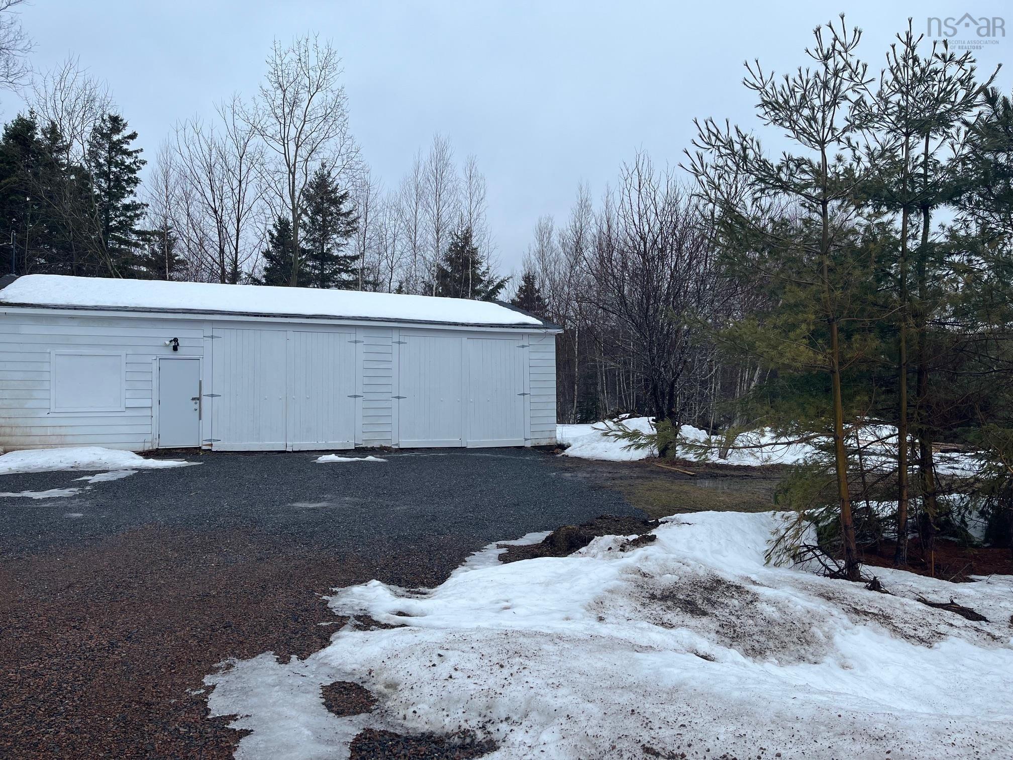 $300,000.00: 3615-3621 Gairloch road Union Centre NS Road, Union Centre