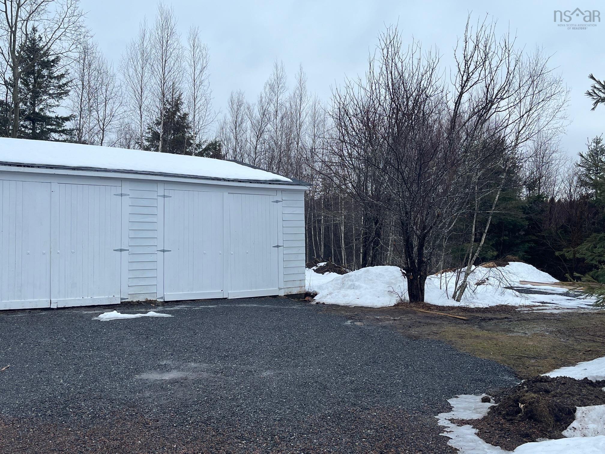 $300,000.00: 3615-3621 Gairloch road Union Centre NS Road, Union Centre