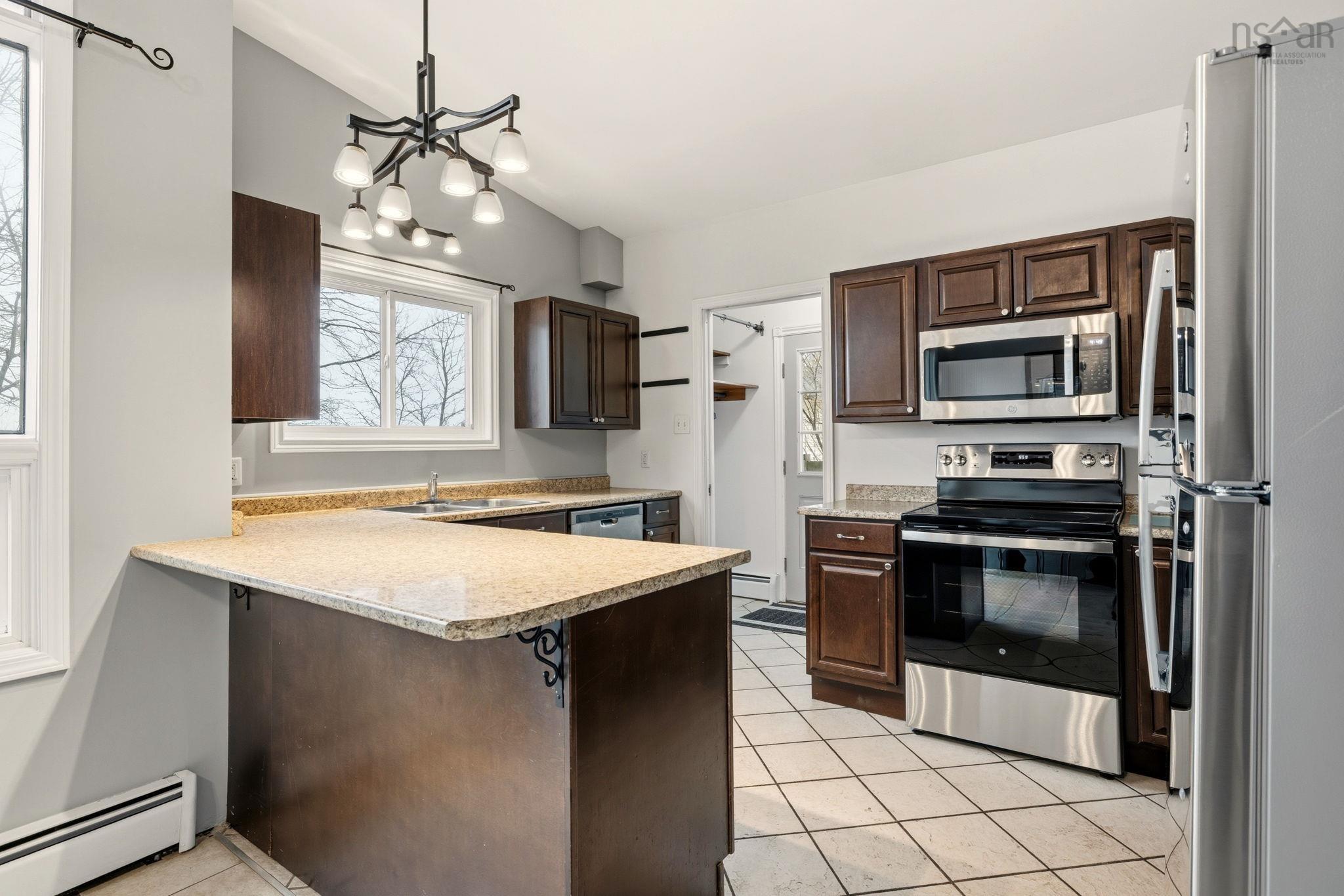 $549,900.00: 415 Spring Avenue, Dartmouth