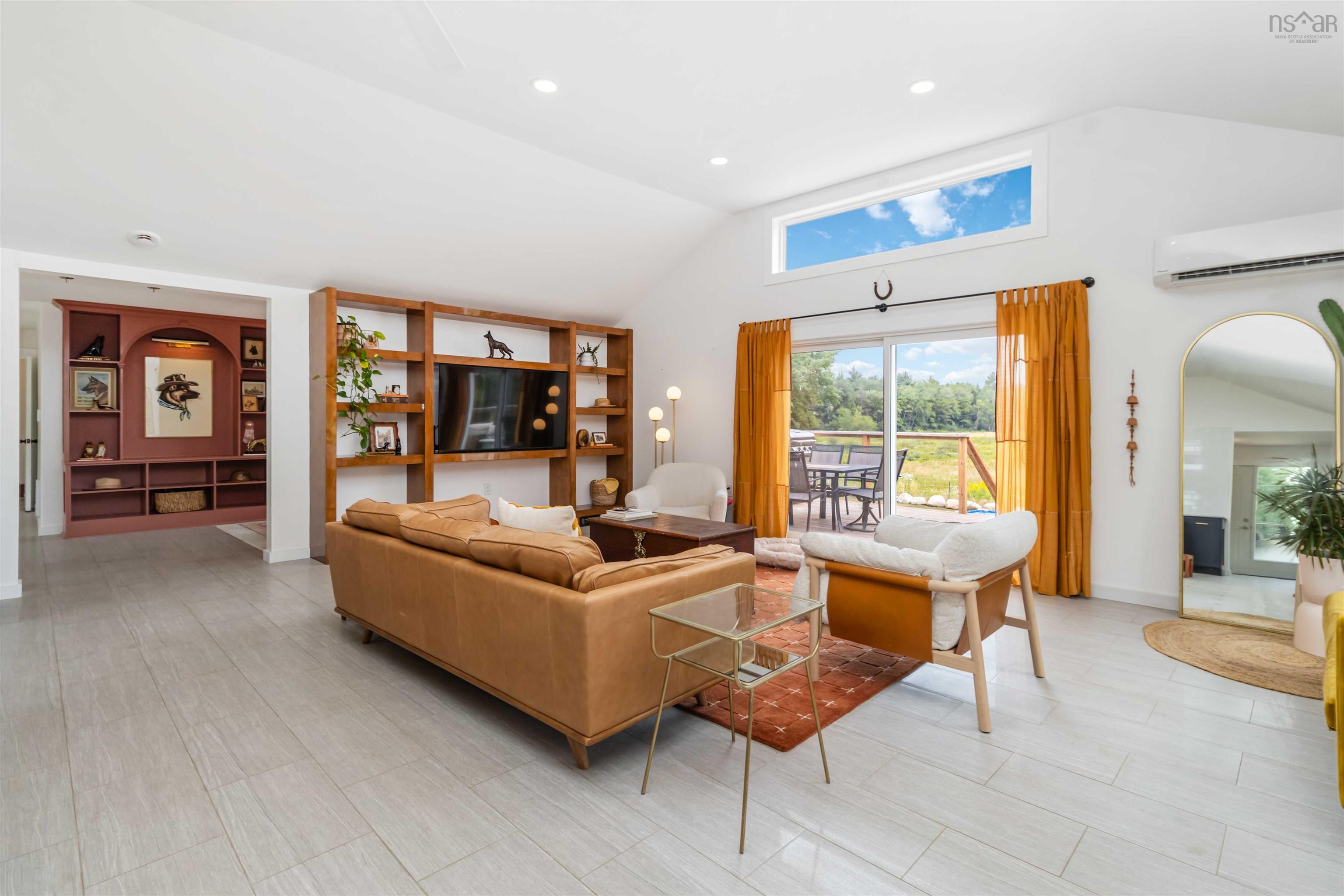 $499,900.00: 8710 Highway 8, South Brookfield