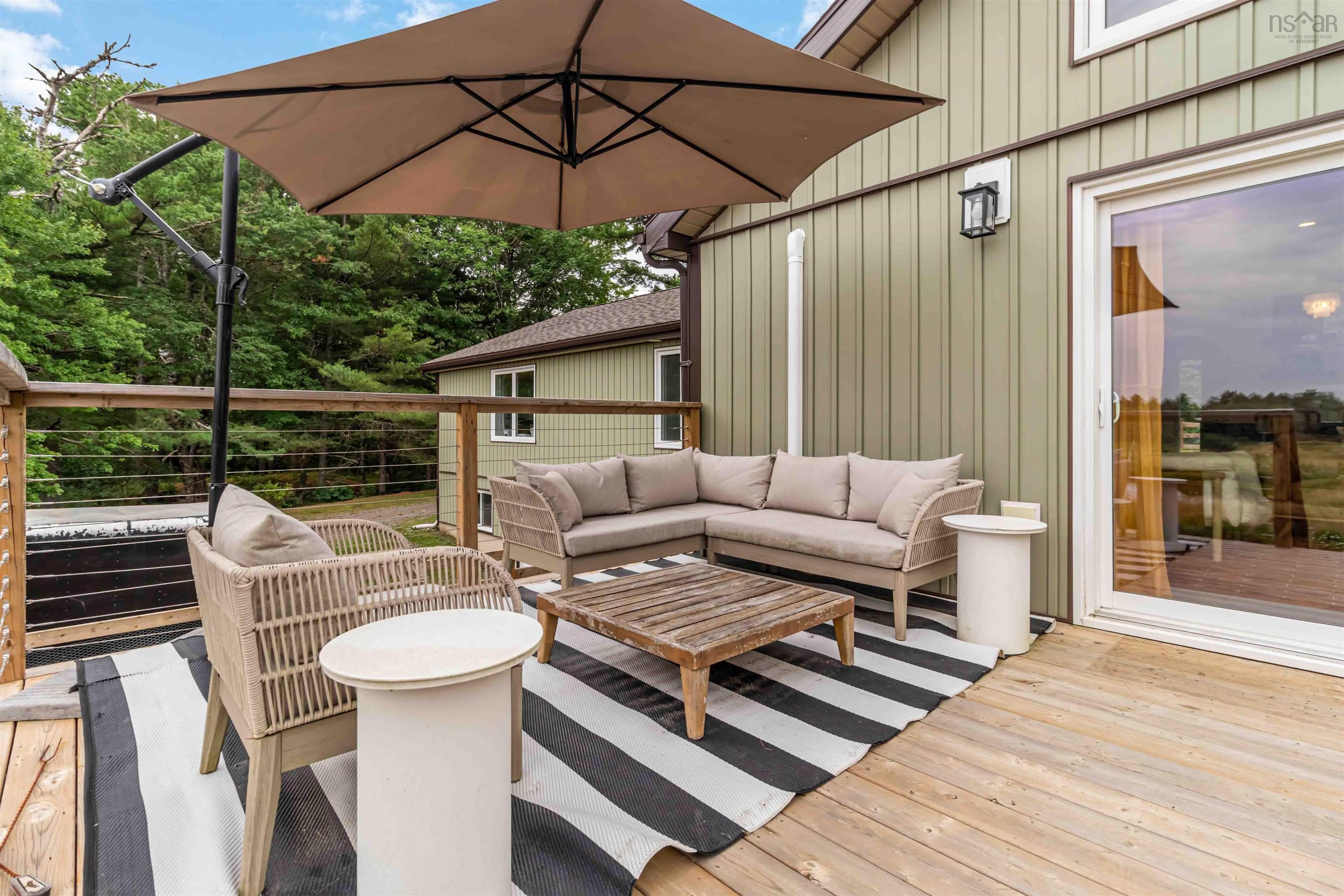 $499,900.00: 8710 Highway 8, South Brookfield