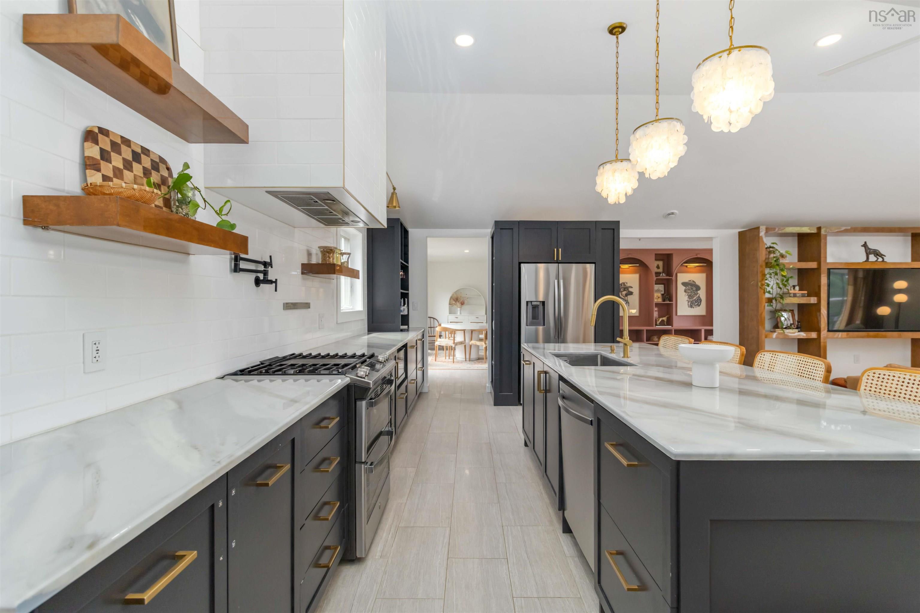 $499,900.00: 8710 Highway 8, South Brookfield