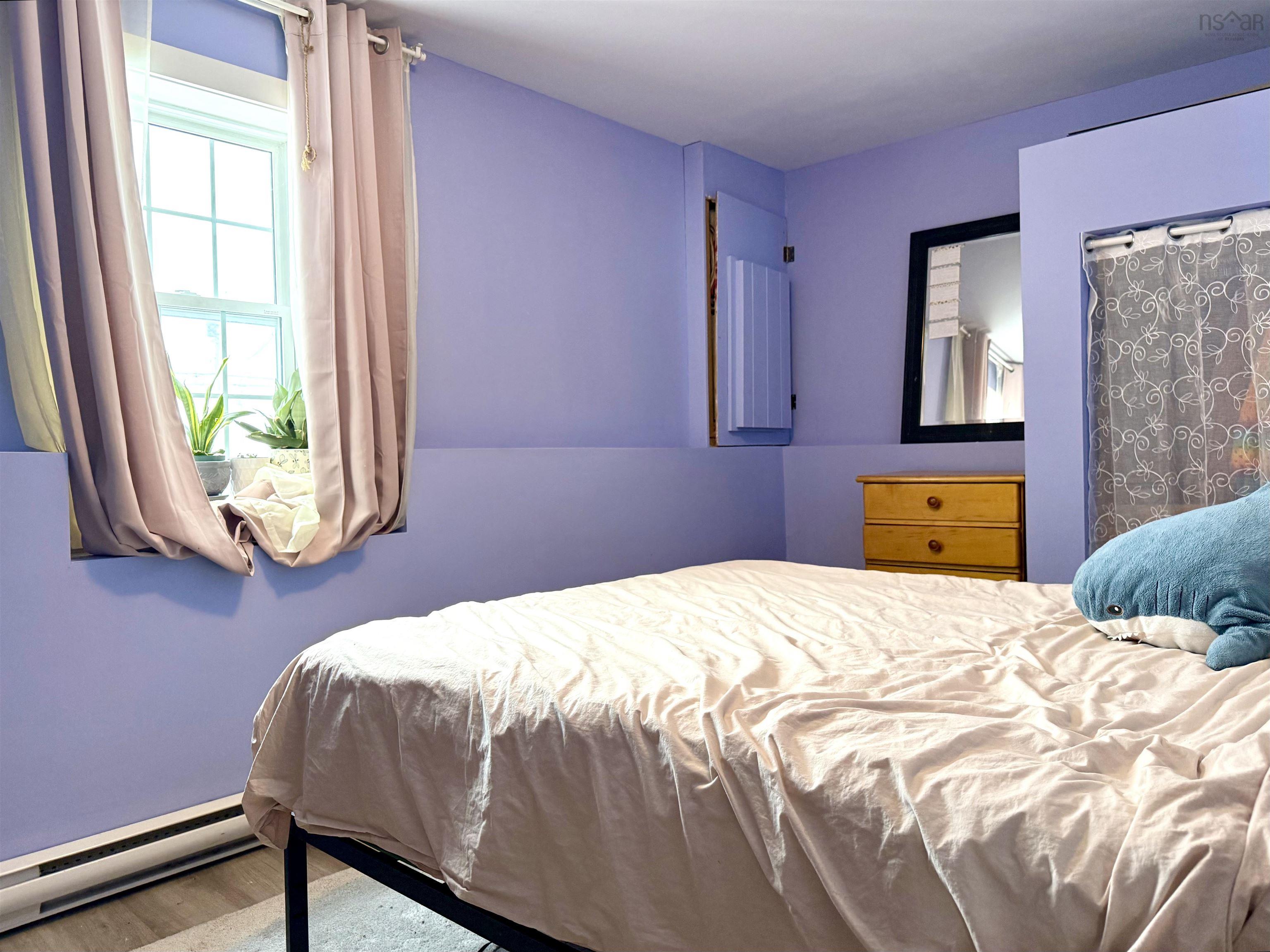 $274,900.00: 21453 2 Highway, Fort Lawrence