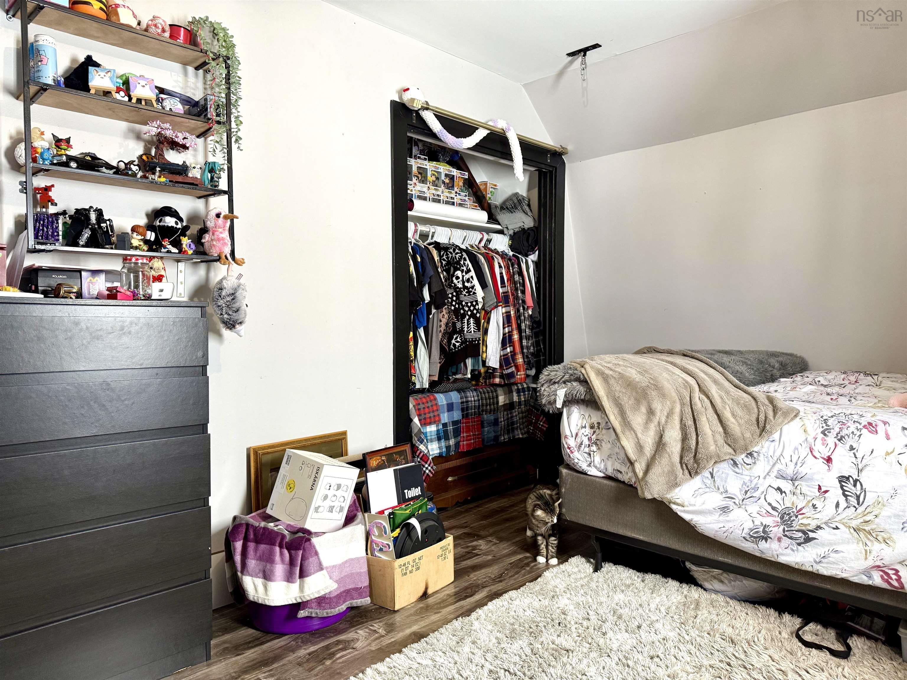 $274,900.00: 21453 2 Highway, Fort Lawrence