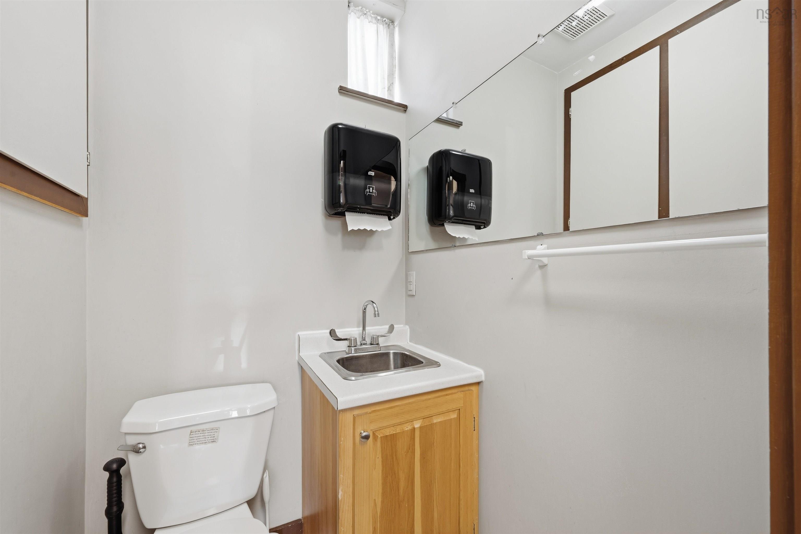 $695,500.00: 1356 Bedford Highway, Halifax