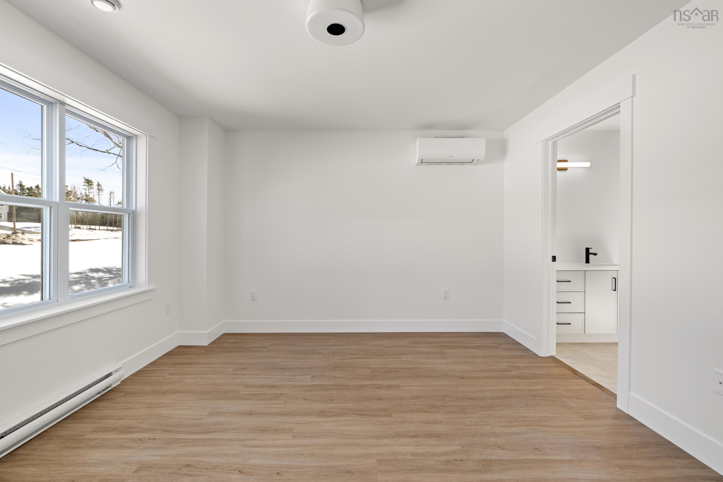 $669,900.00: 141 Hideaway Trail, Brookside