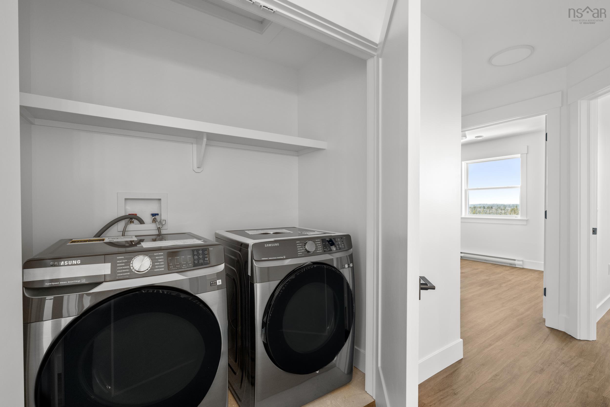 $669,900.00: 141 Hideaway Trail, Brookside