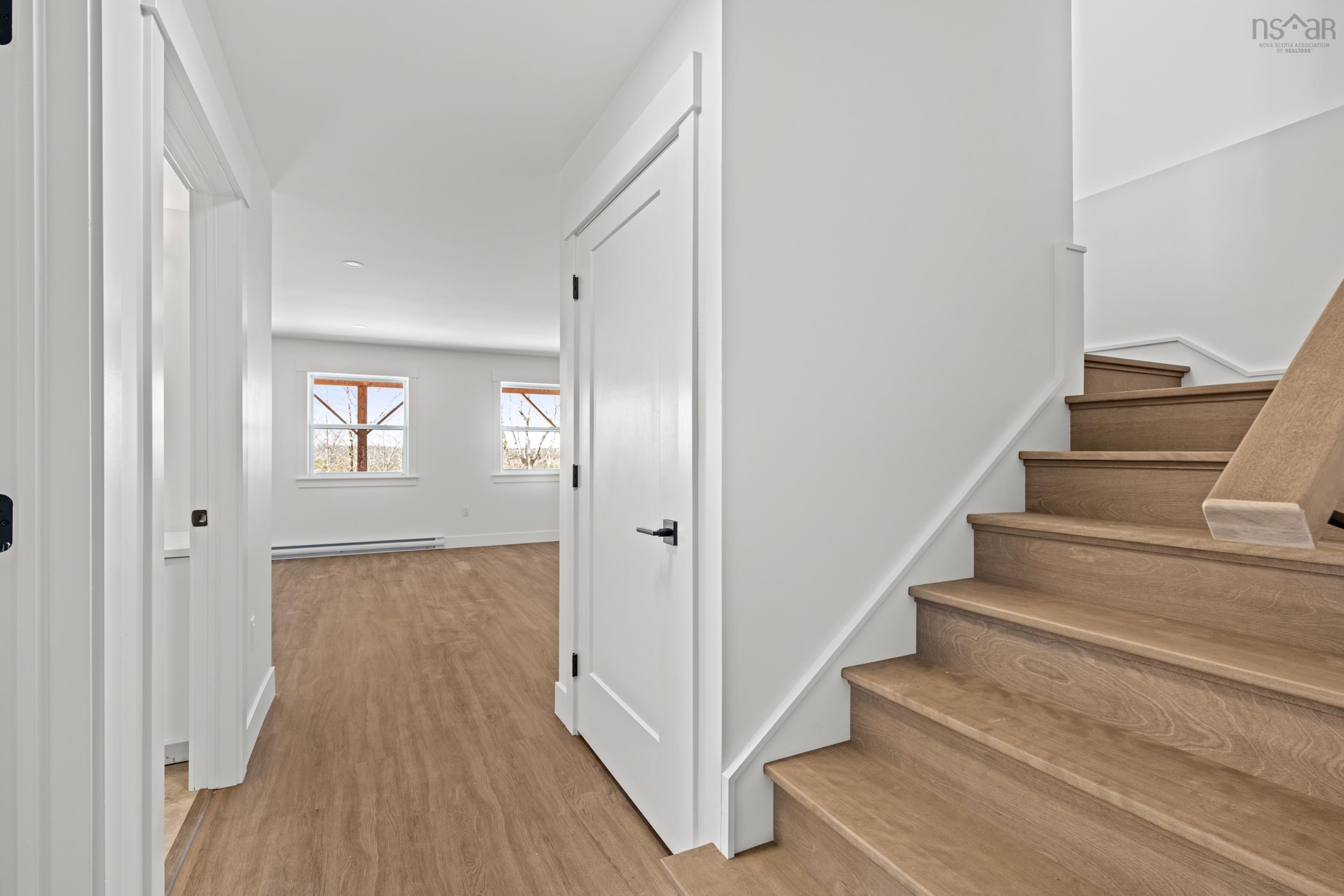 $669,900.00: 141 Hideaway Trail, Brookside