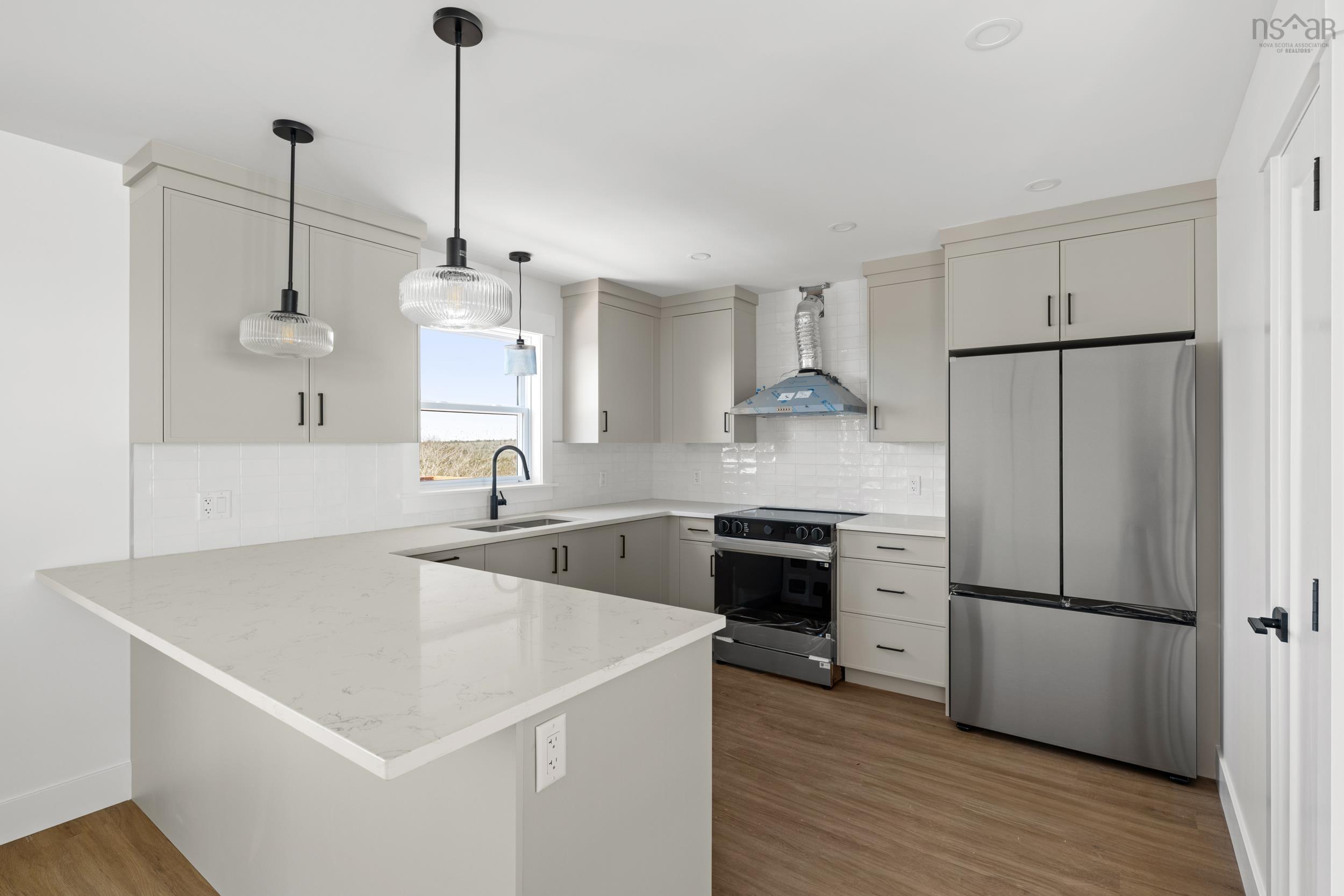 $669,900.00: 141 Hideaway Trail, Brookside