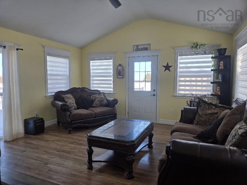 $595,000.00: 26 MacMaster Lane, Seafoam