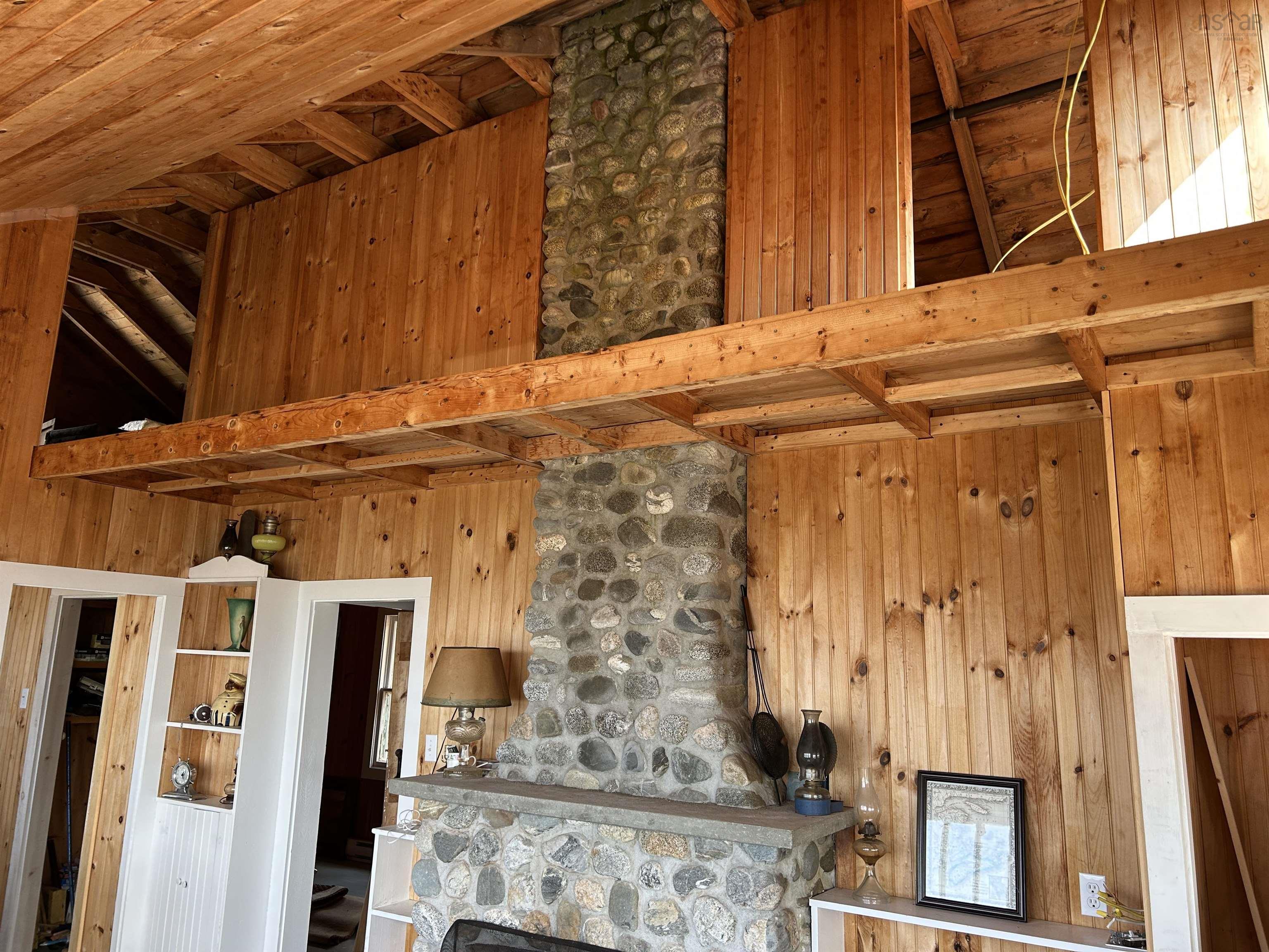 $325,000.00: 24 Bayview Avenue, Villagedale