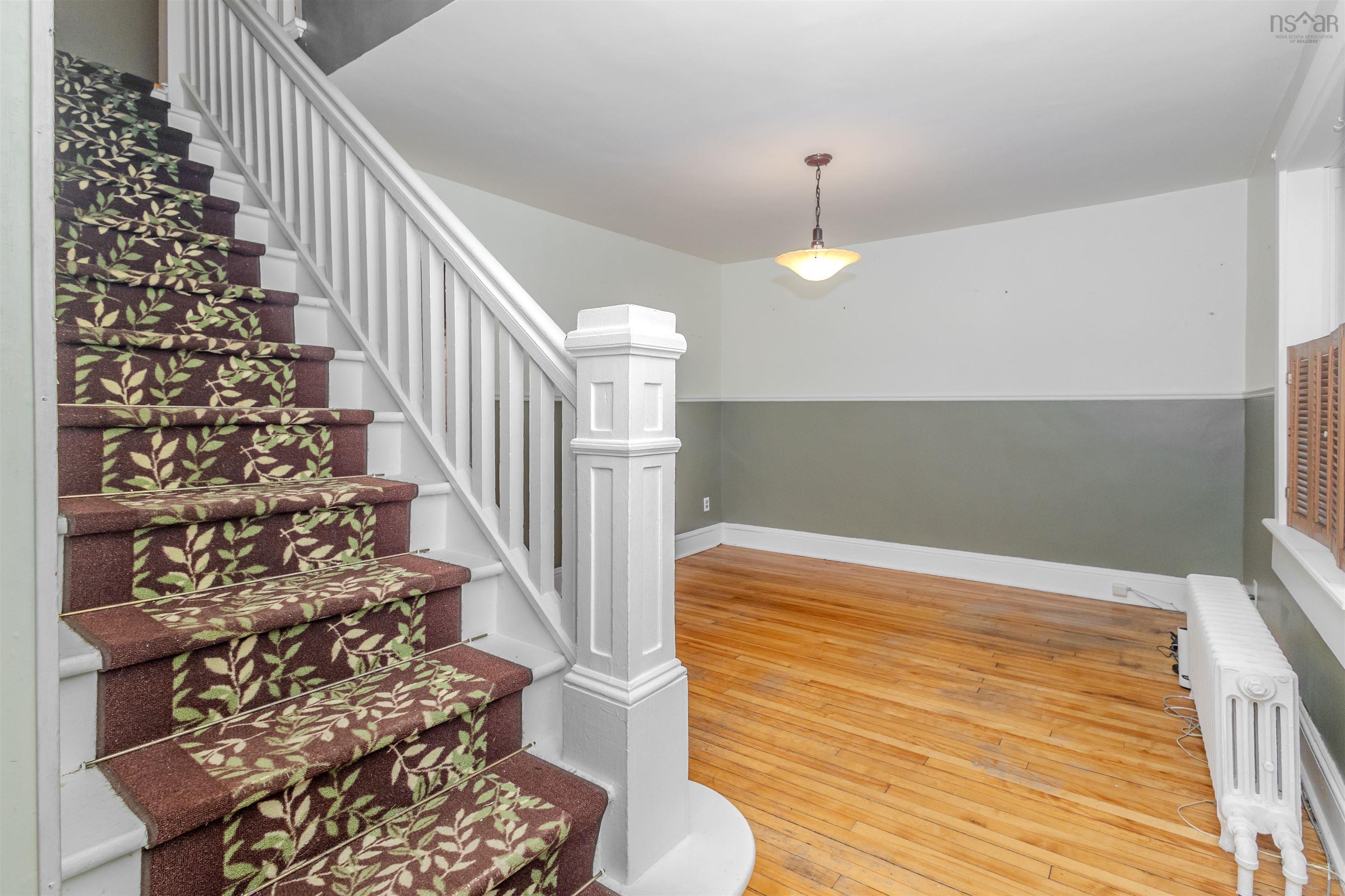 $250,000.00: 370 Hudson Street, New Waterford