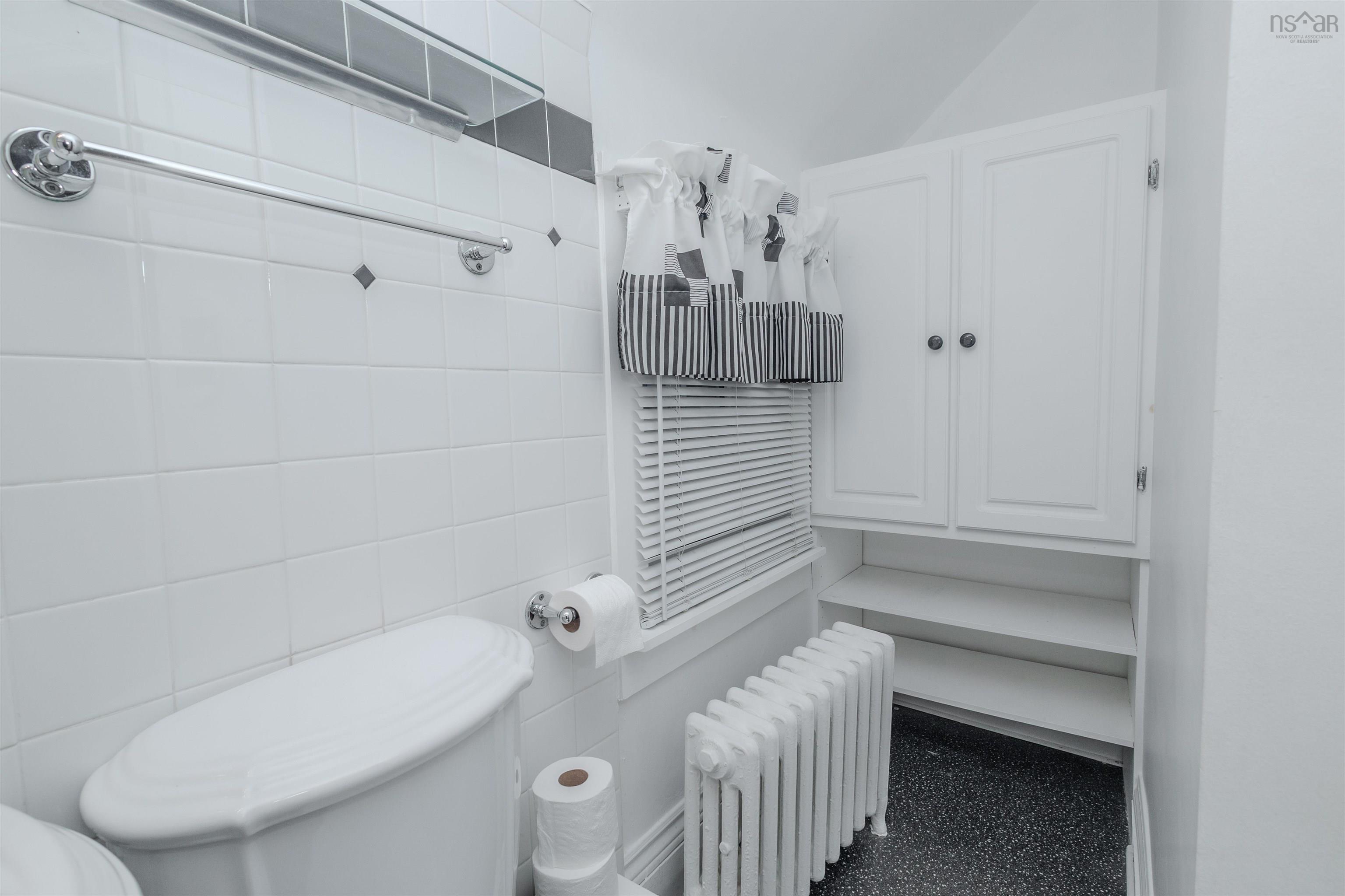 $250,000.00: 370 Hudson Street, New Waterford