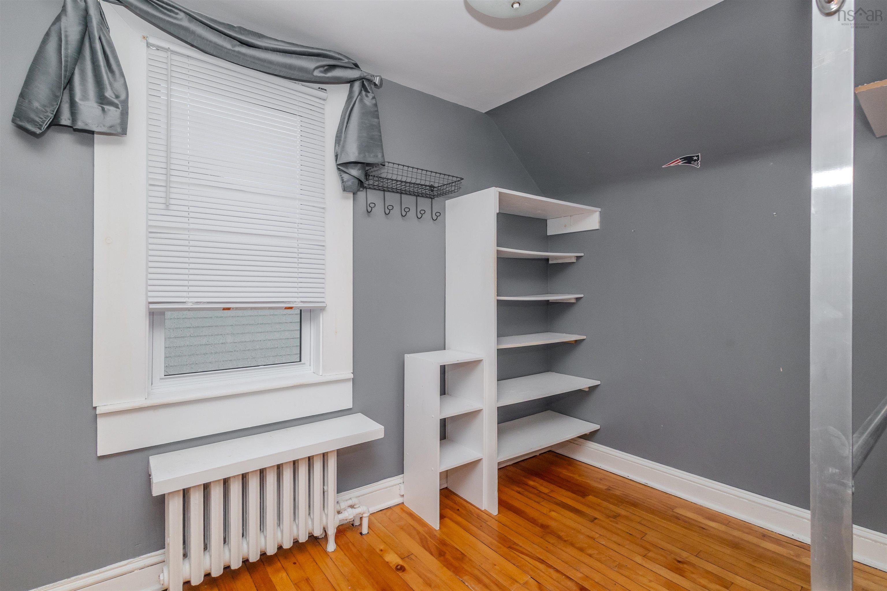 $250,000.00: 370 Hudson Street, New Waterford