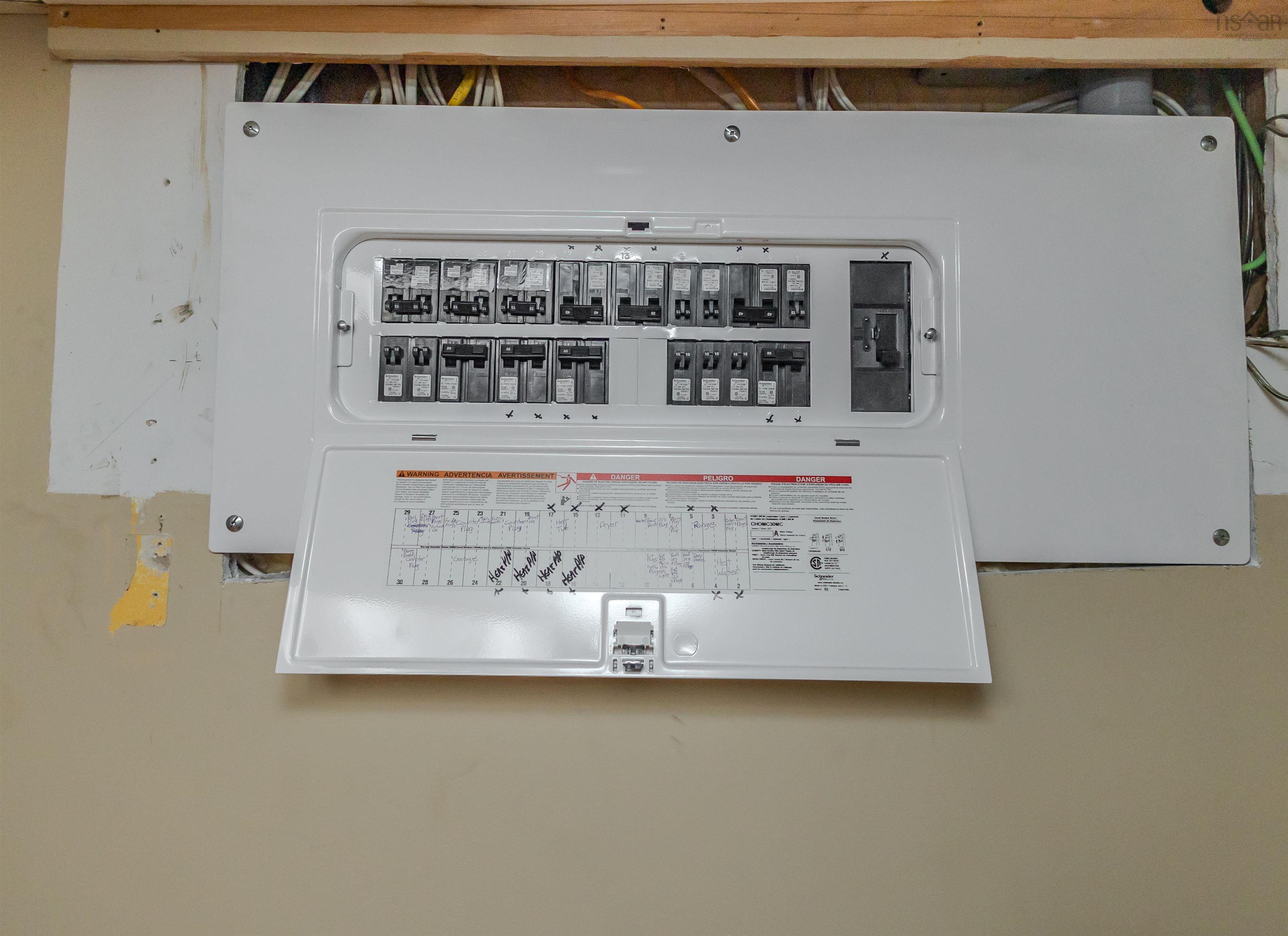 $250,000.00: 370 Hudson Street, New Waterford