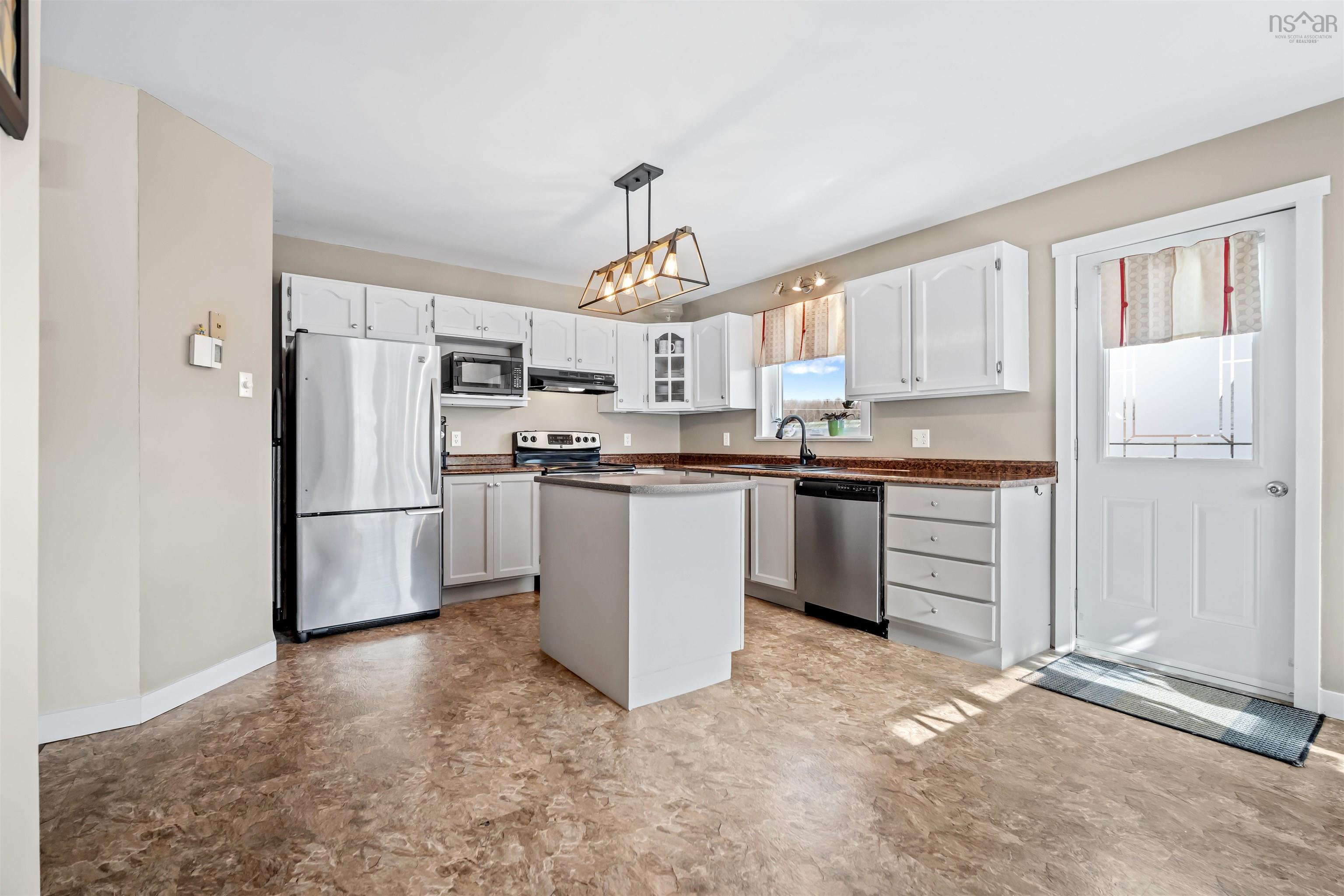 $429,900.00: 39 Haddad Drive, Lower Sackville