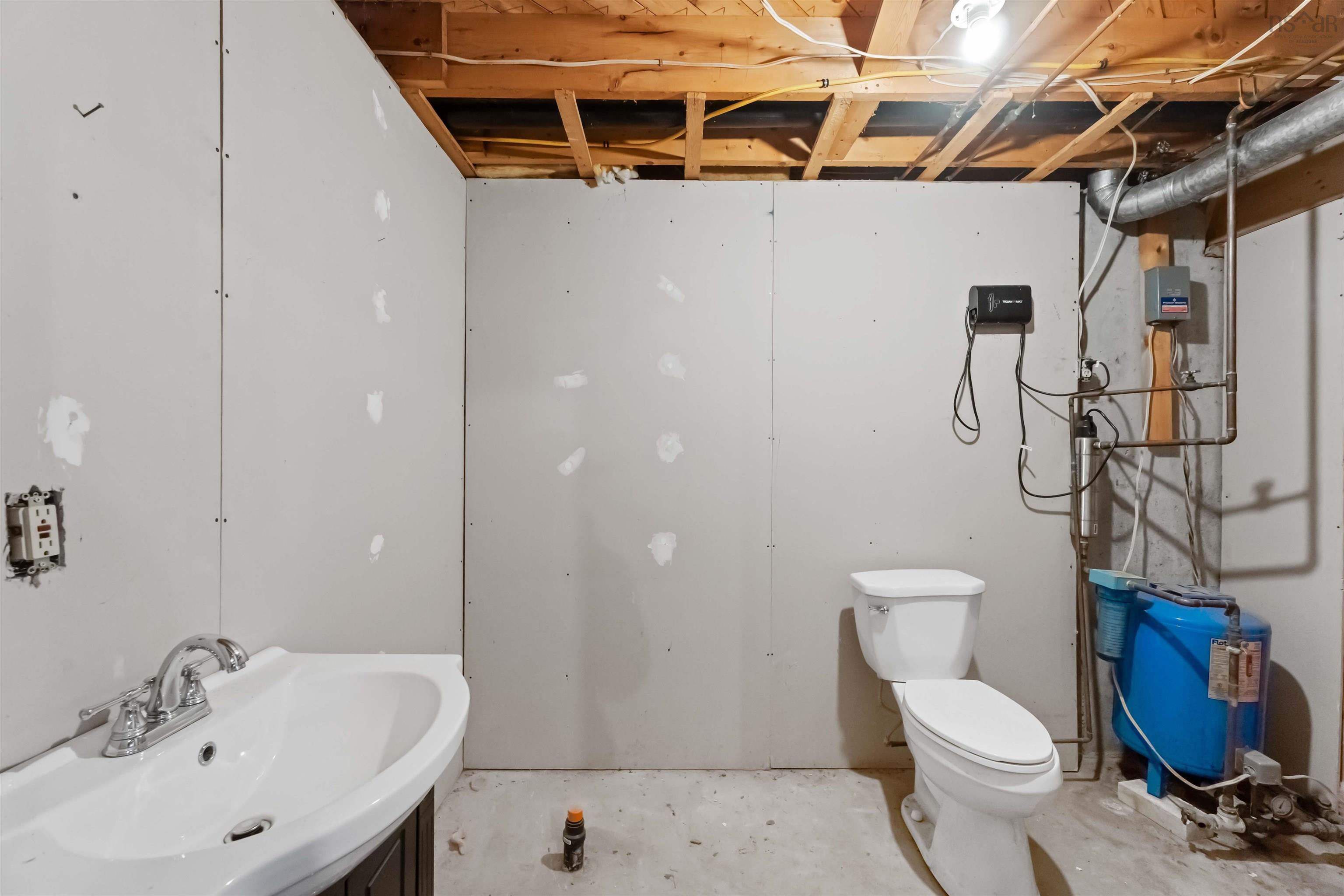 $644,900.00: 66 Ben Jackson Road, Hants Border