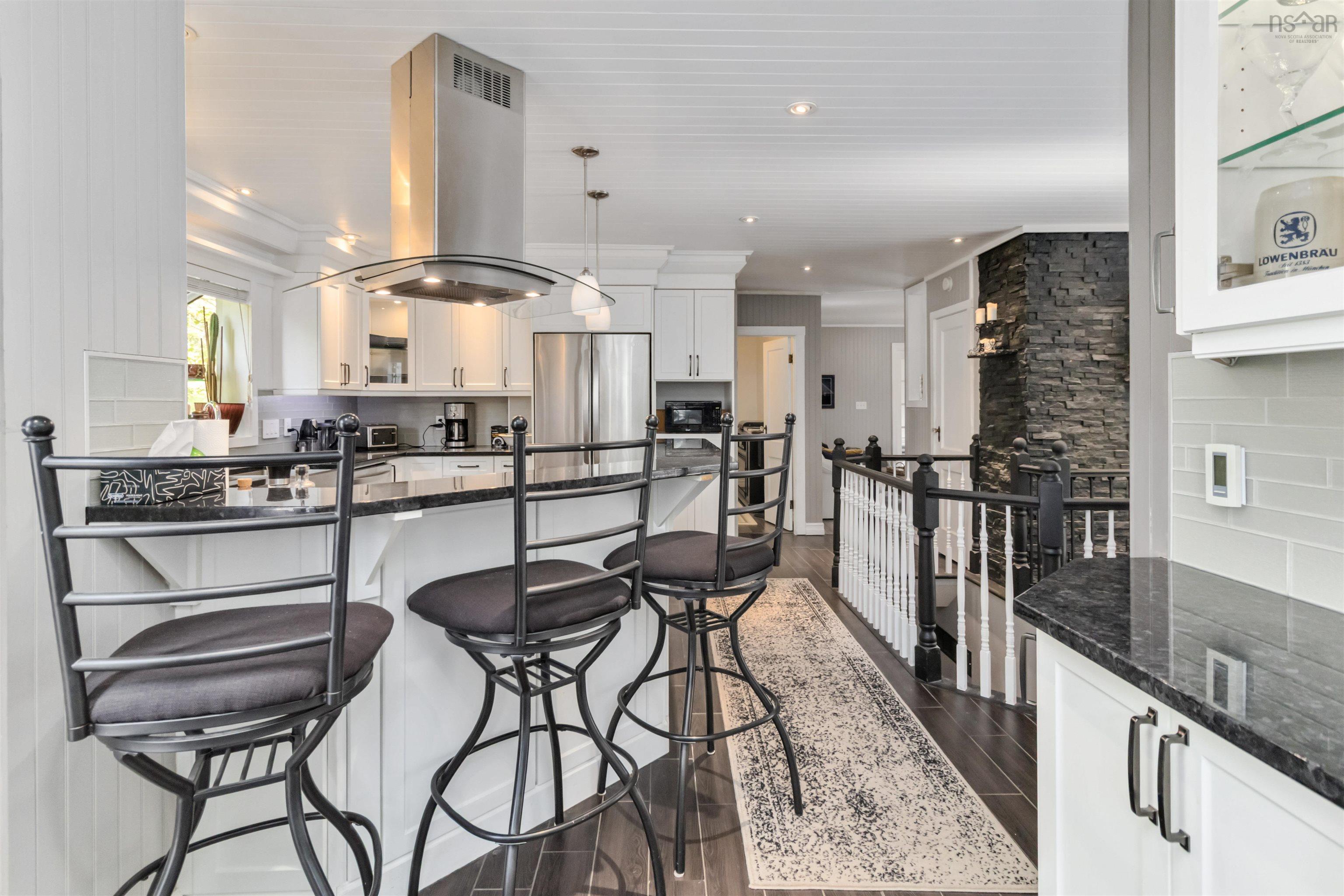 $639,500.00: 11278 Peggys Cove Road, Seabright