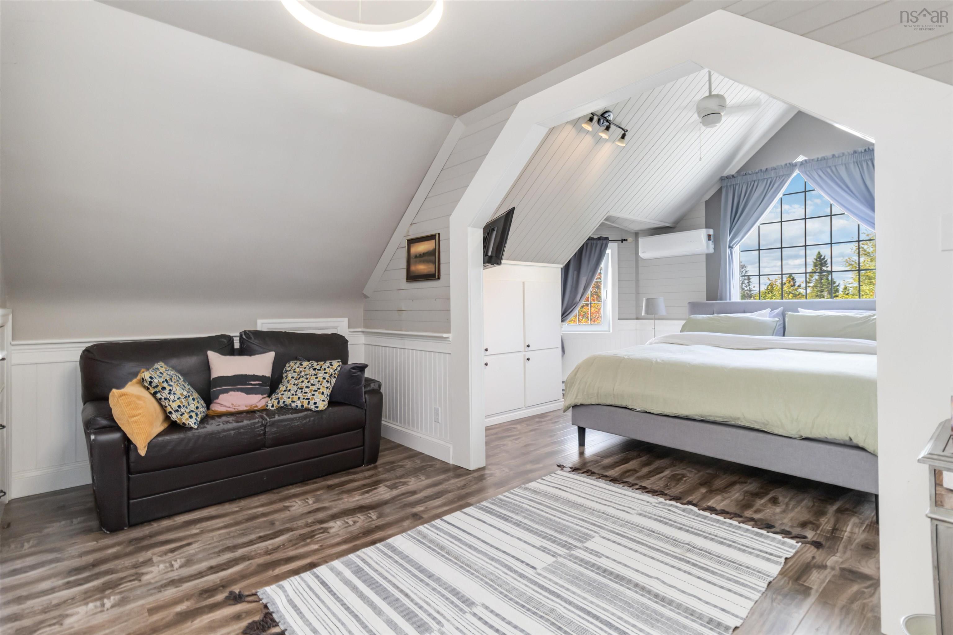 $639,500.00: 11278 Peggys Cove Road, Seabright