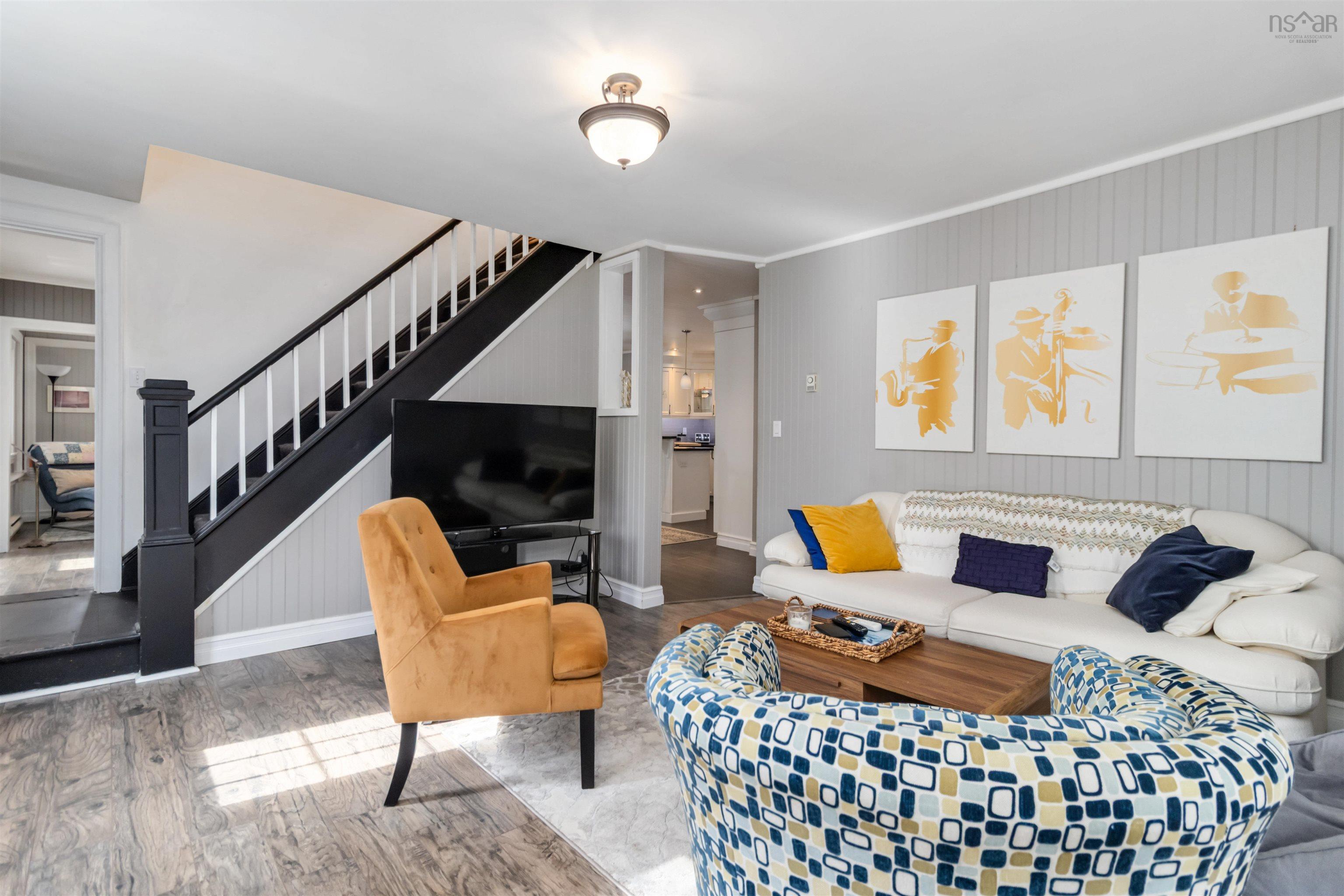 $639,500.00: 11278 Peggys Cove Road, Seabright