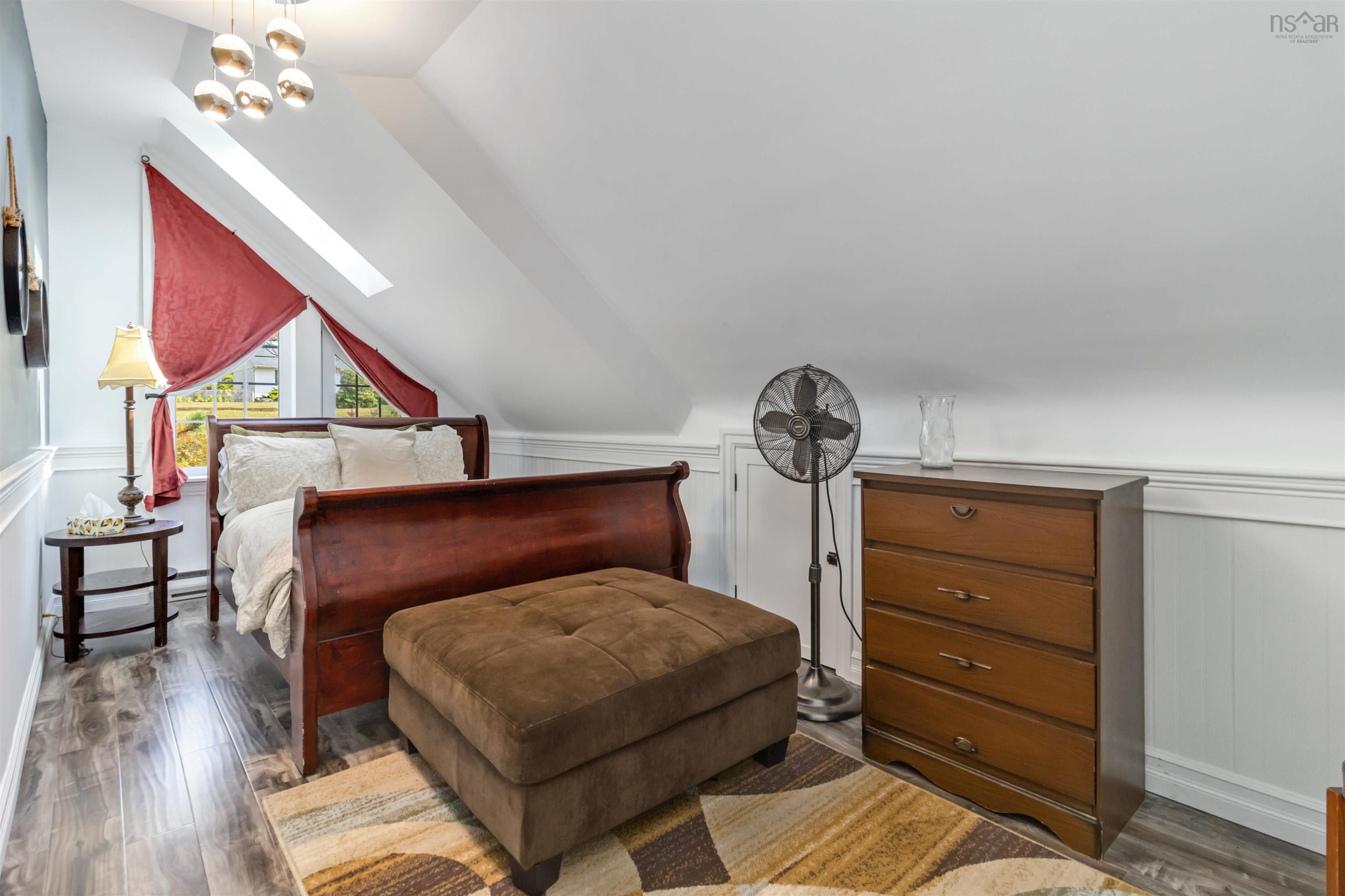 $639,500.00: 11278 Peggys Cove Road, Seabright