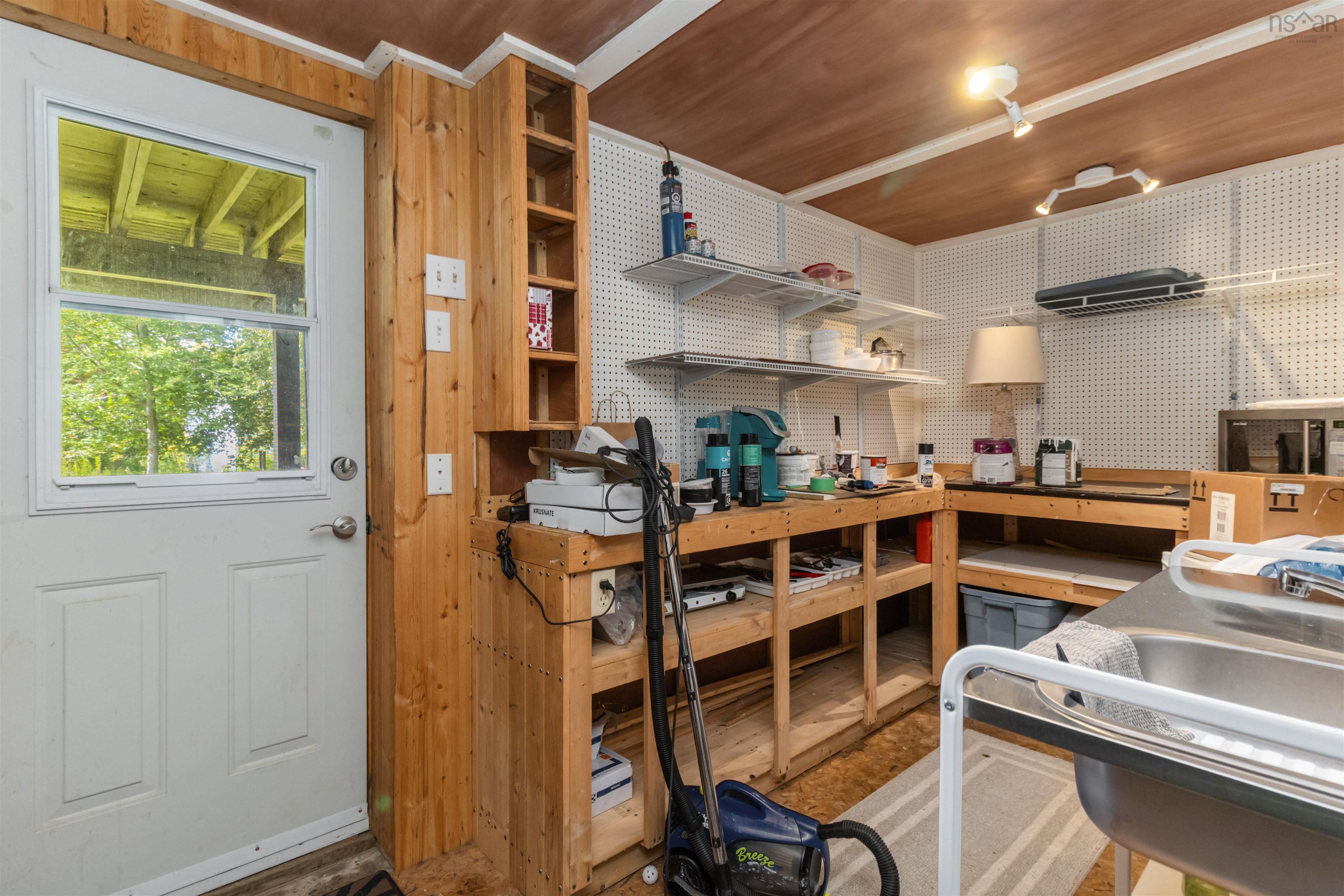 $639,500.00: 11278 Peggys Cove Road, Seabright