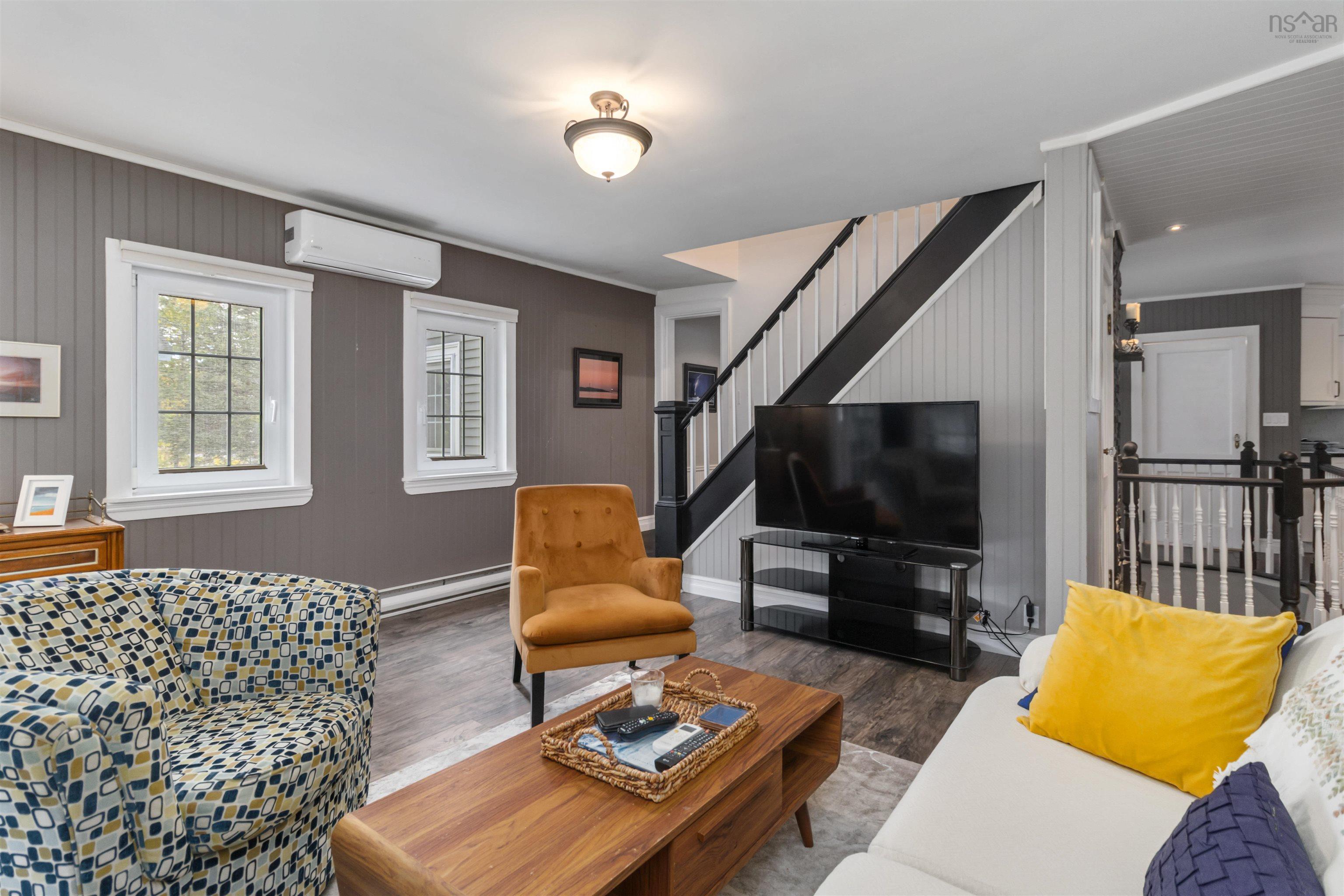 $639,500.00: 11278 Peggys Cove Road, Seabright