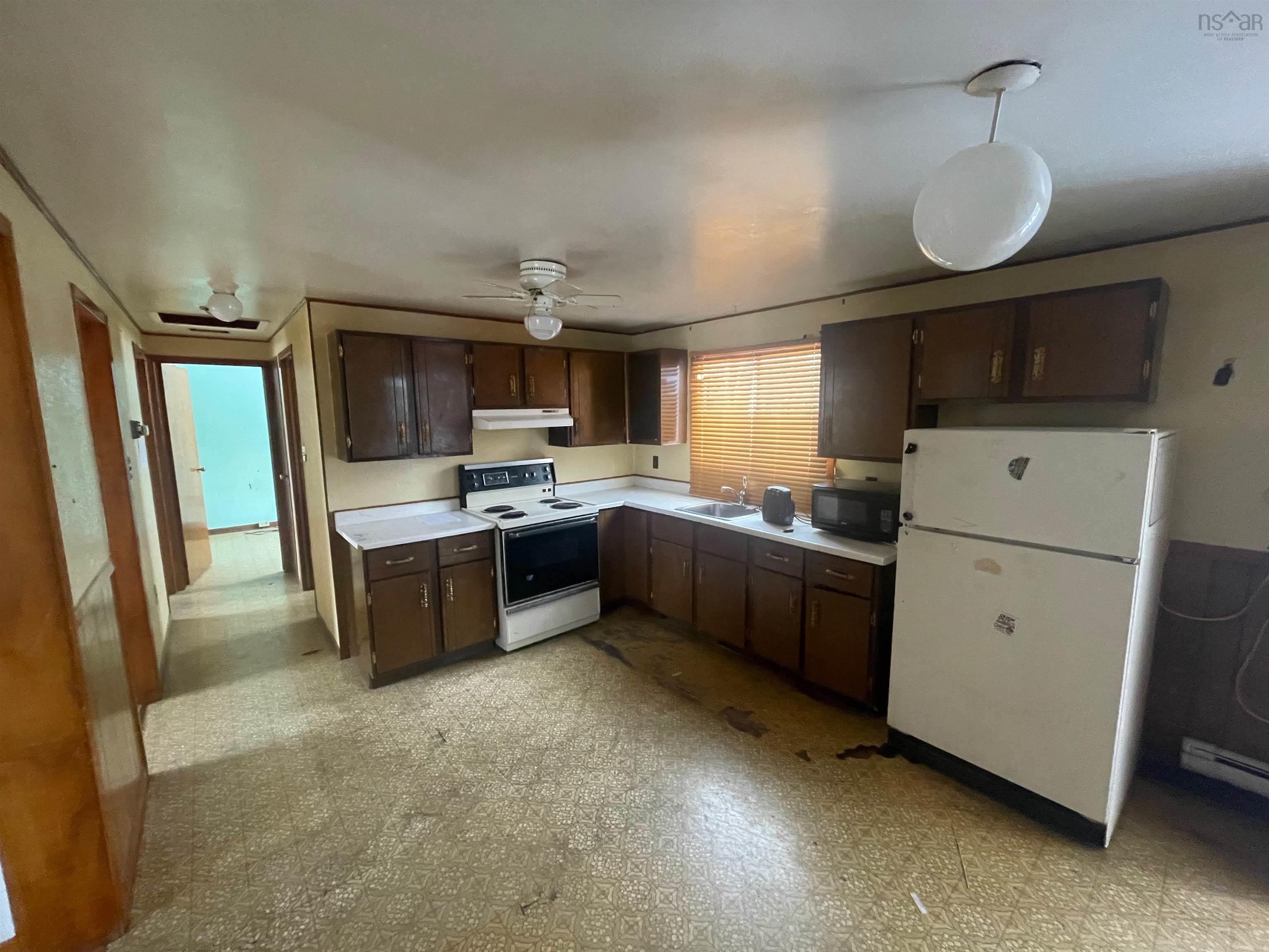 $104,900.00: 73 Centre Street, North Sydney