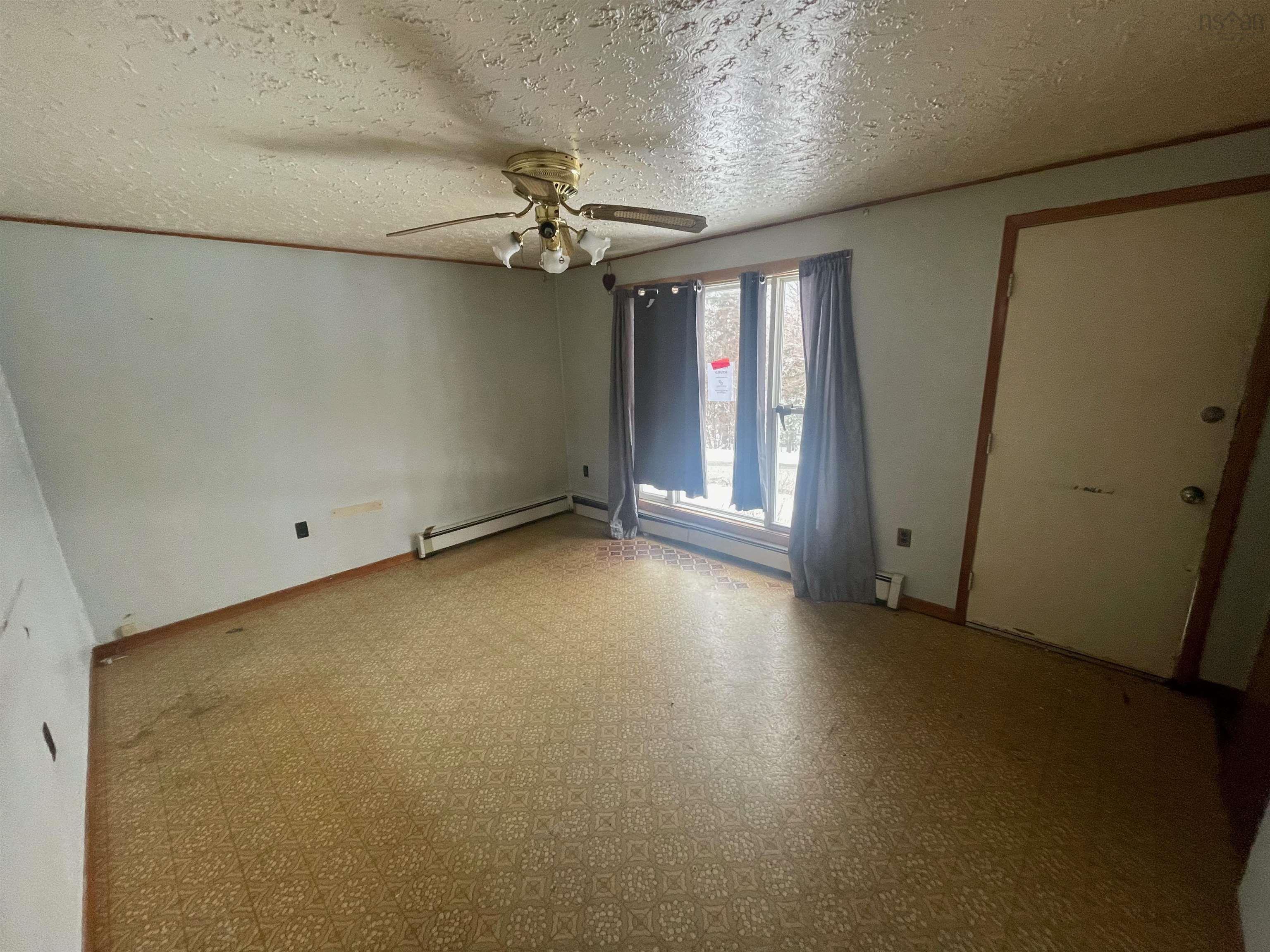 $104,900.00: 73 Centre Street, North Sydney