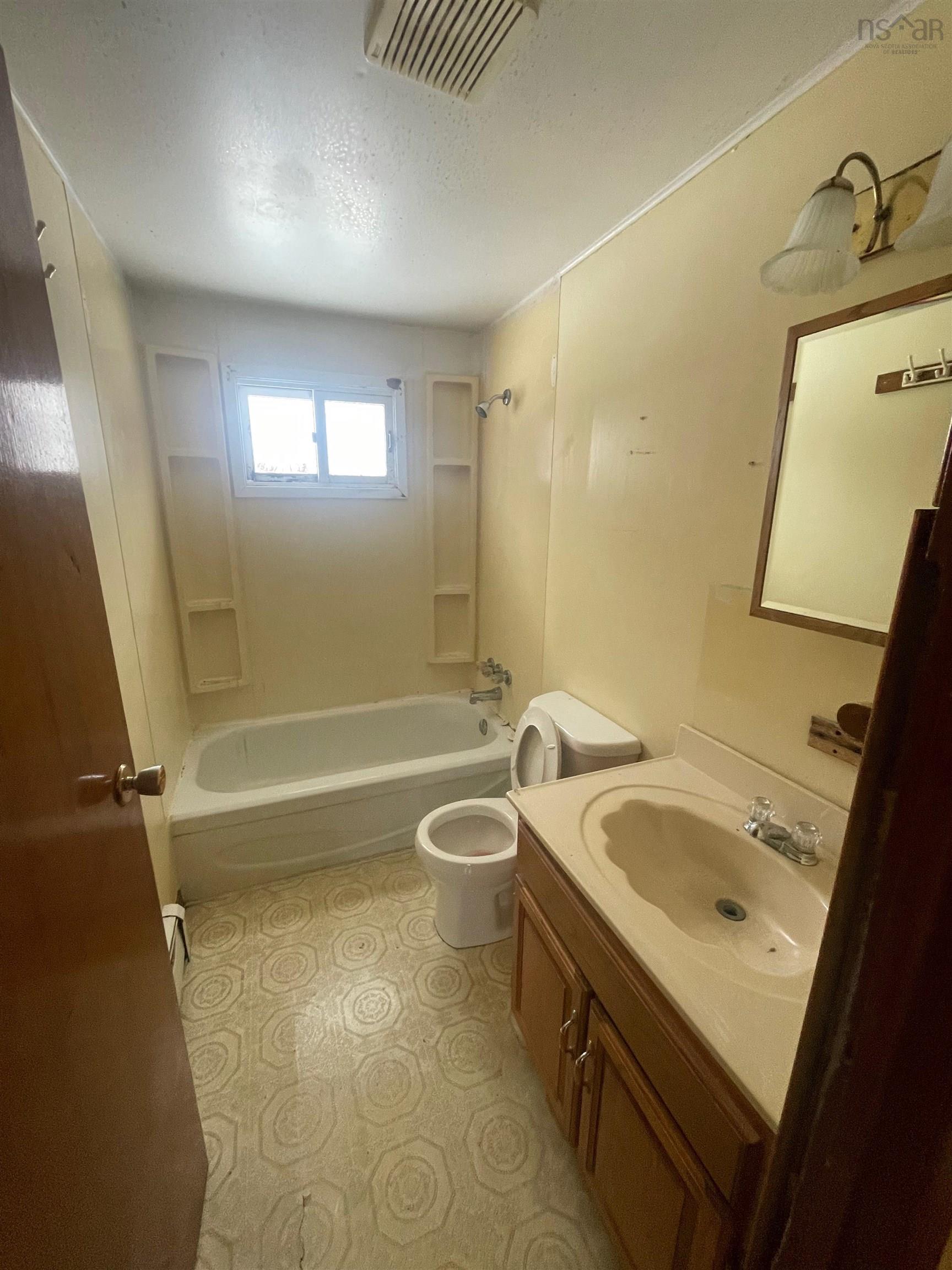 $104,900.00: 73 Centre Street, North Sydney