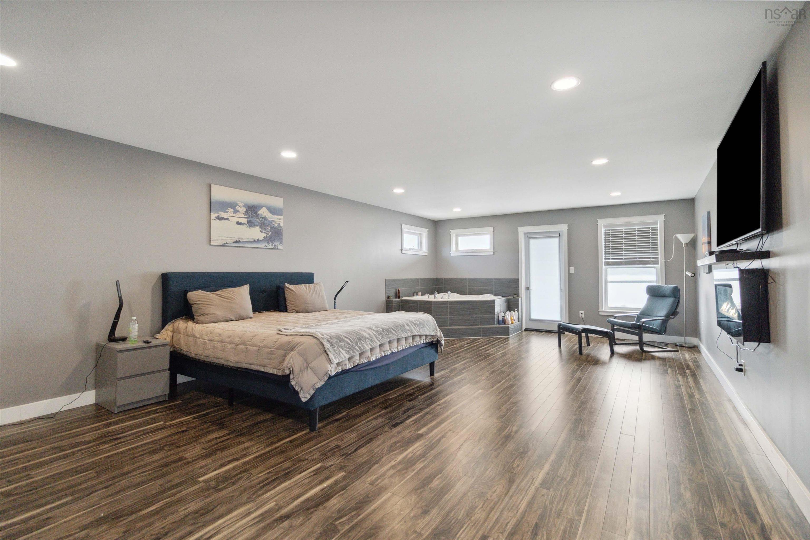 $1,295,000.00: 1112 Sandy Point Road, Sandy Point