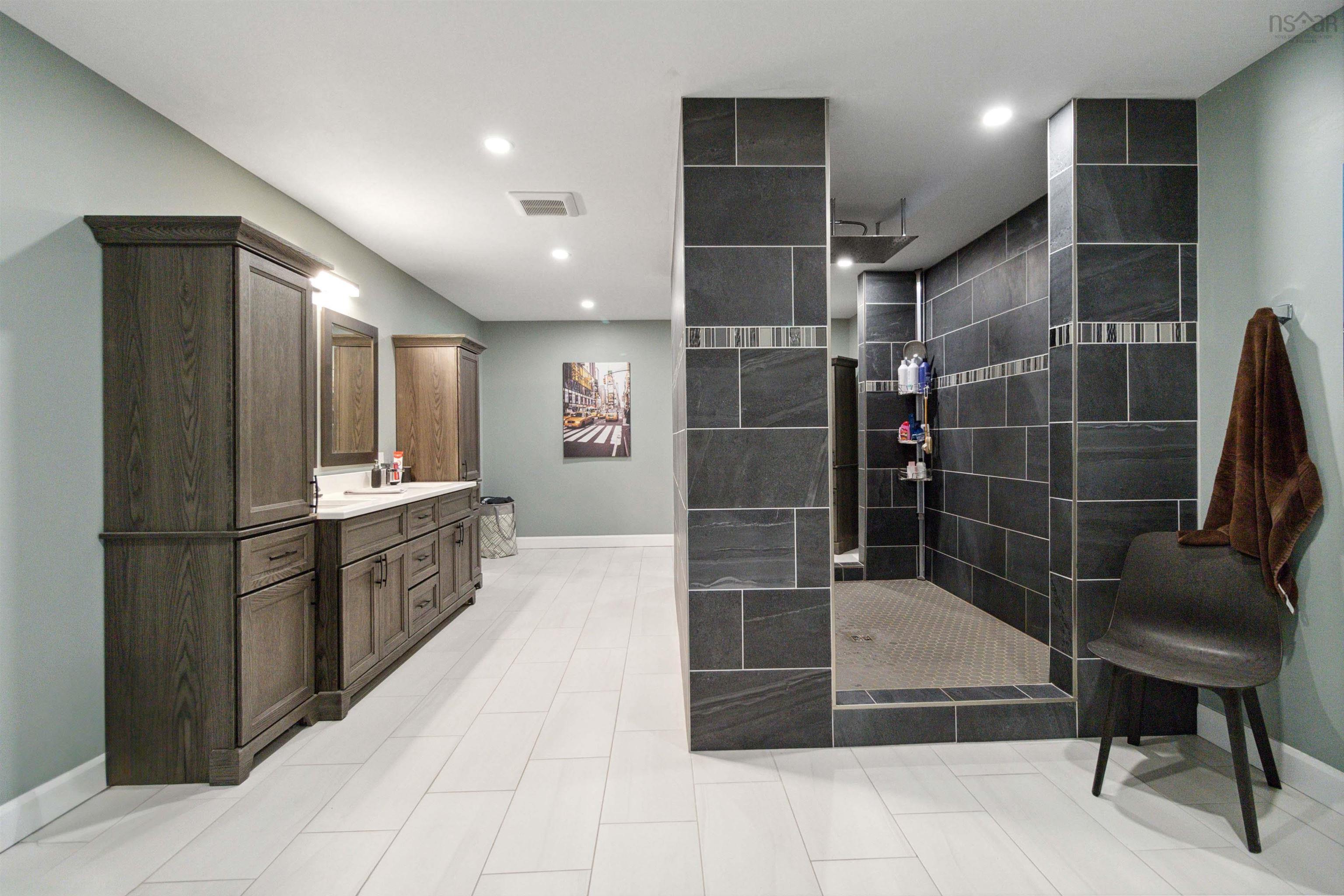 $1,295,000.00: 1112 Sandy Point Road, Sandy Point