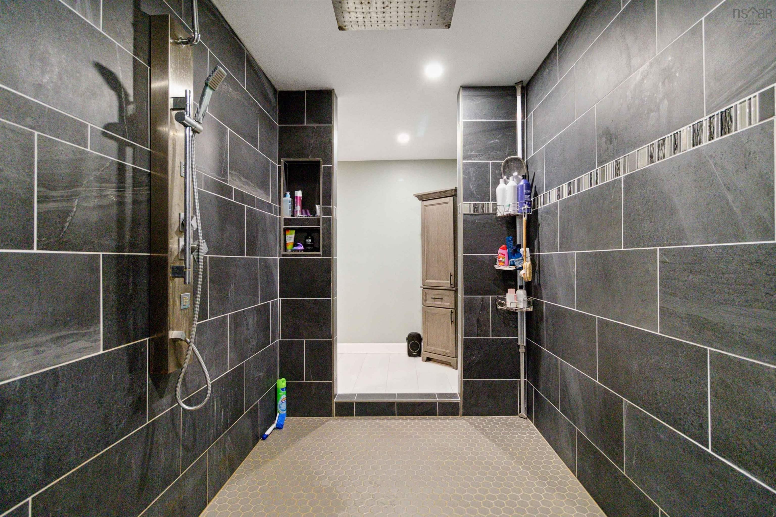 $1,295,000.00: 1112 Sandy Point Road, Sandy Point