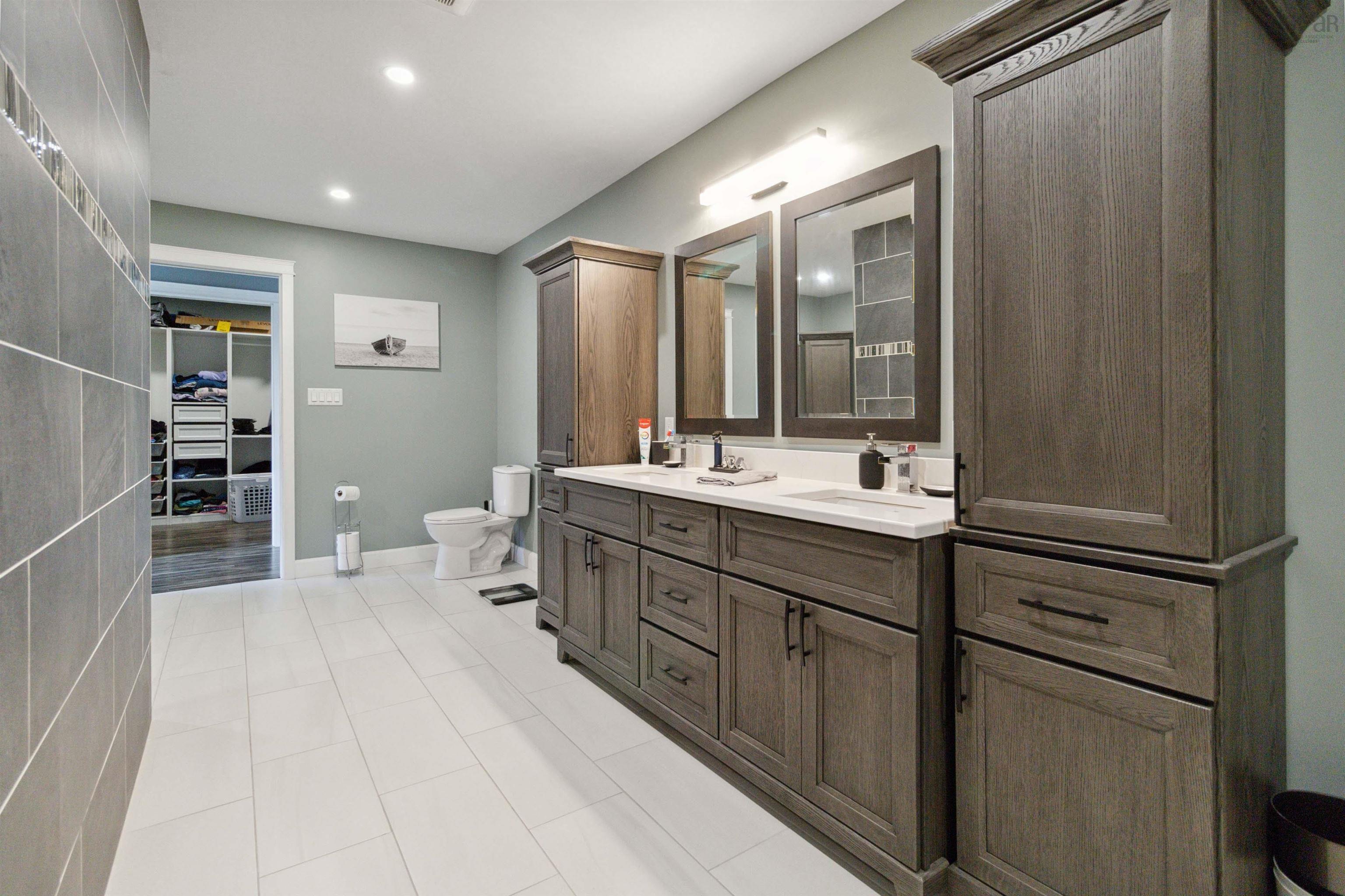 $1,295,000.00: 1112 Sandy Point Road, Sandy Point