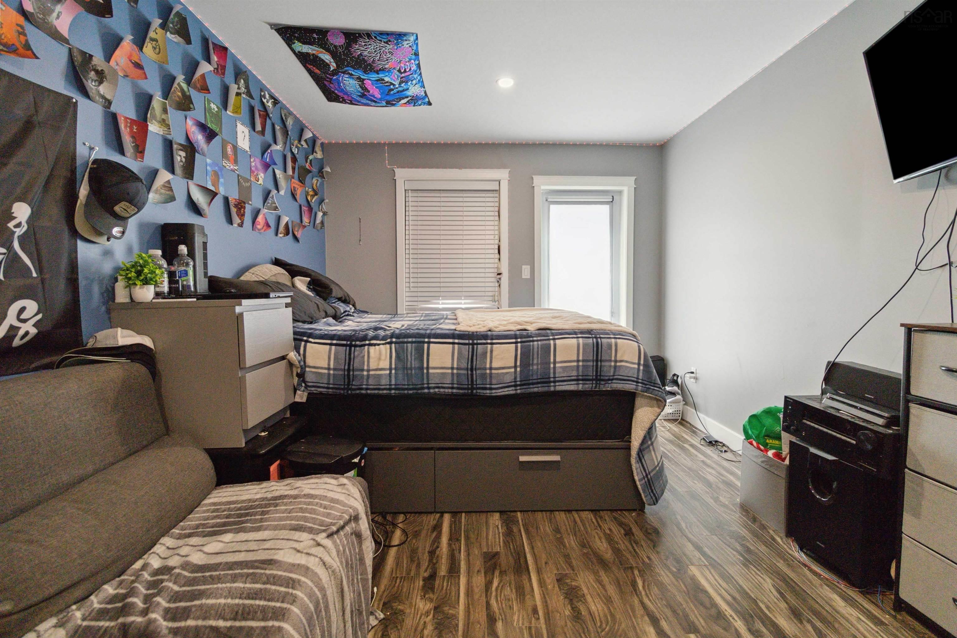 $1,295,000.00: 1112 Sandy Point Road, Sandy Point