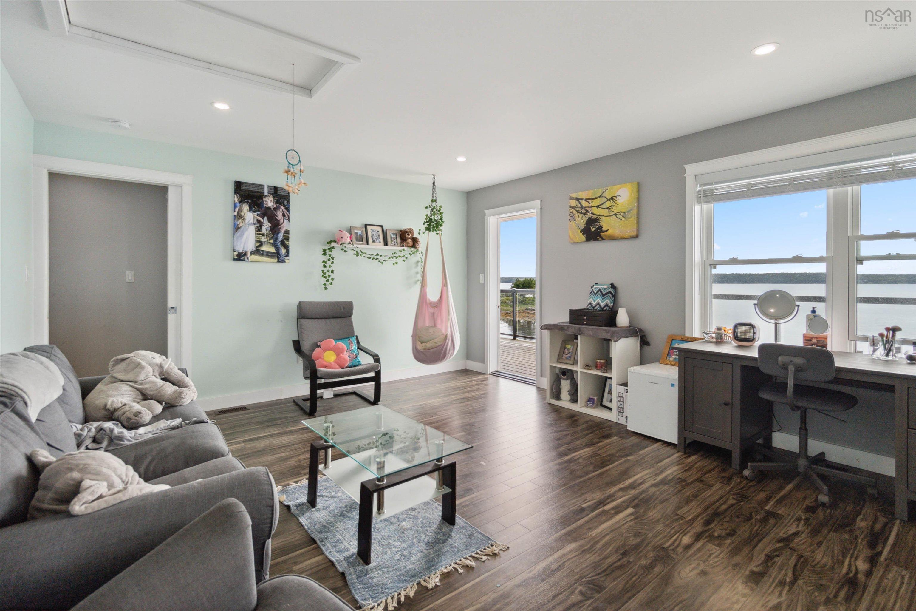 $1,295,000.00: 1112 Sandy Point Road, Sandy Point